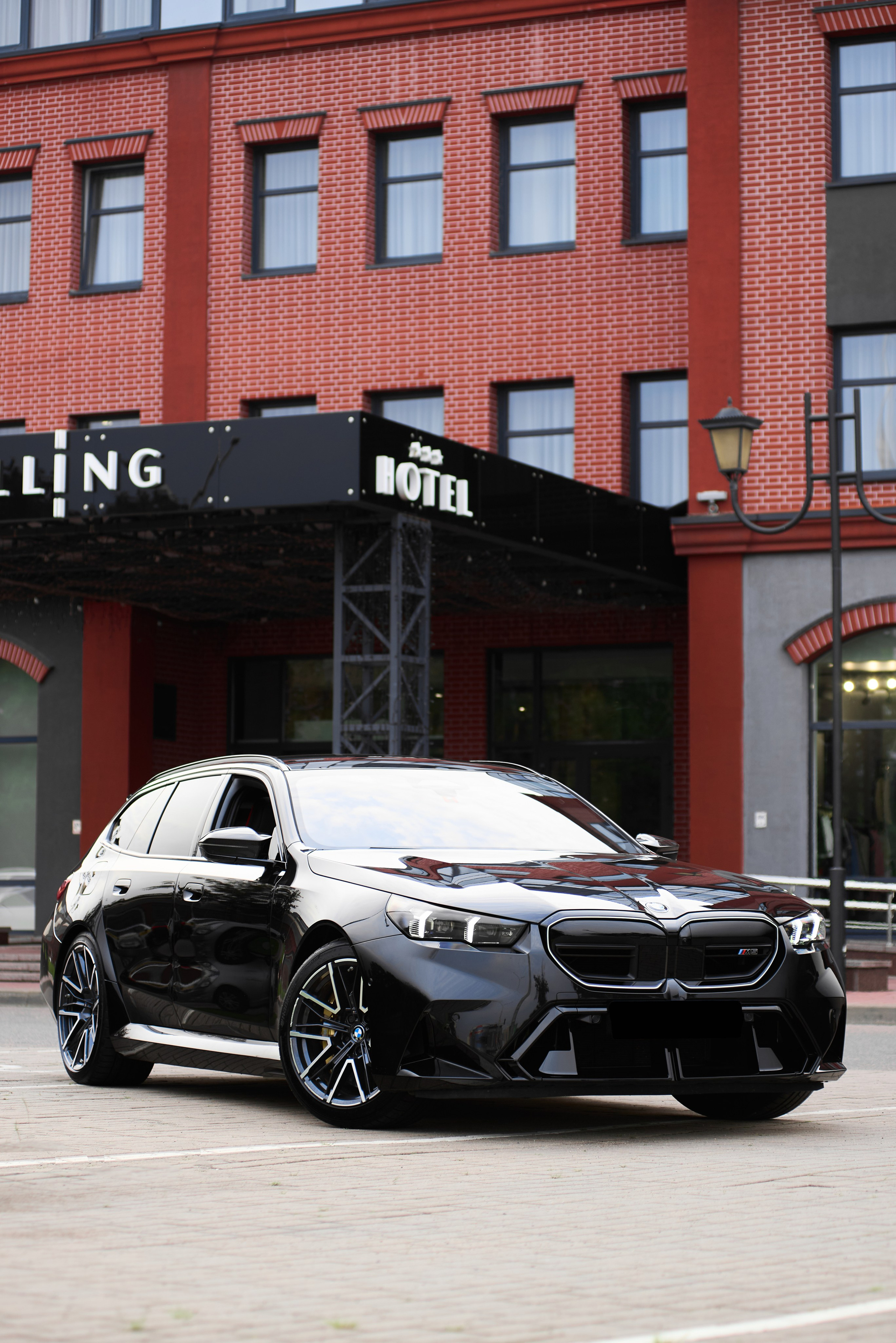 BMW M5 2025. Автомобильный и интерьерный фотограф в Минске Александр Тагаев
