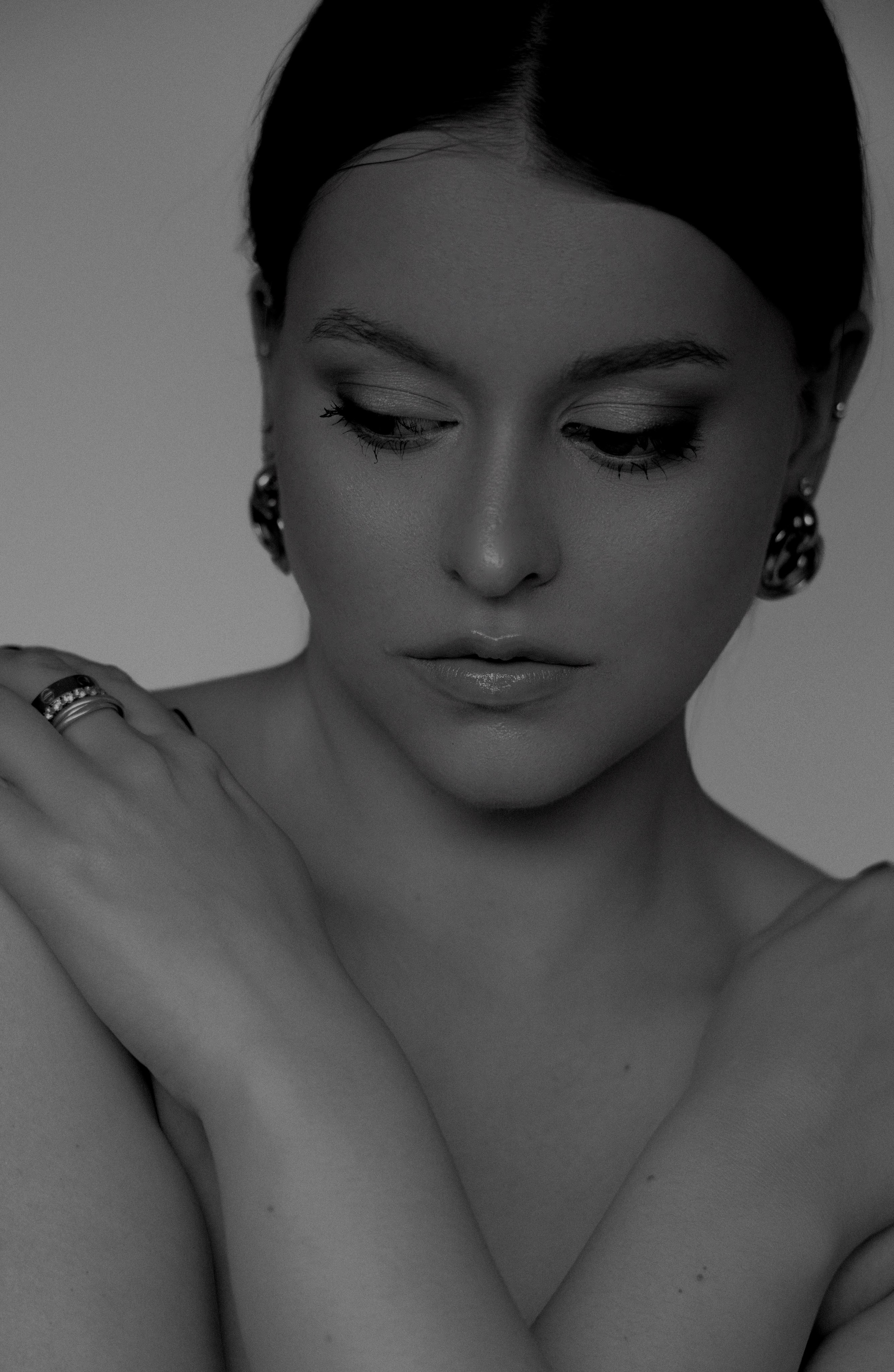 КОНТЕНТ (for @shugababy). Photographer — Regina Sal’manova. Uray