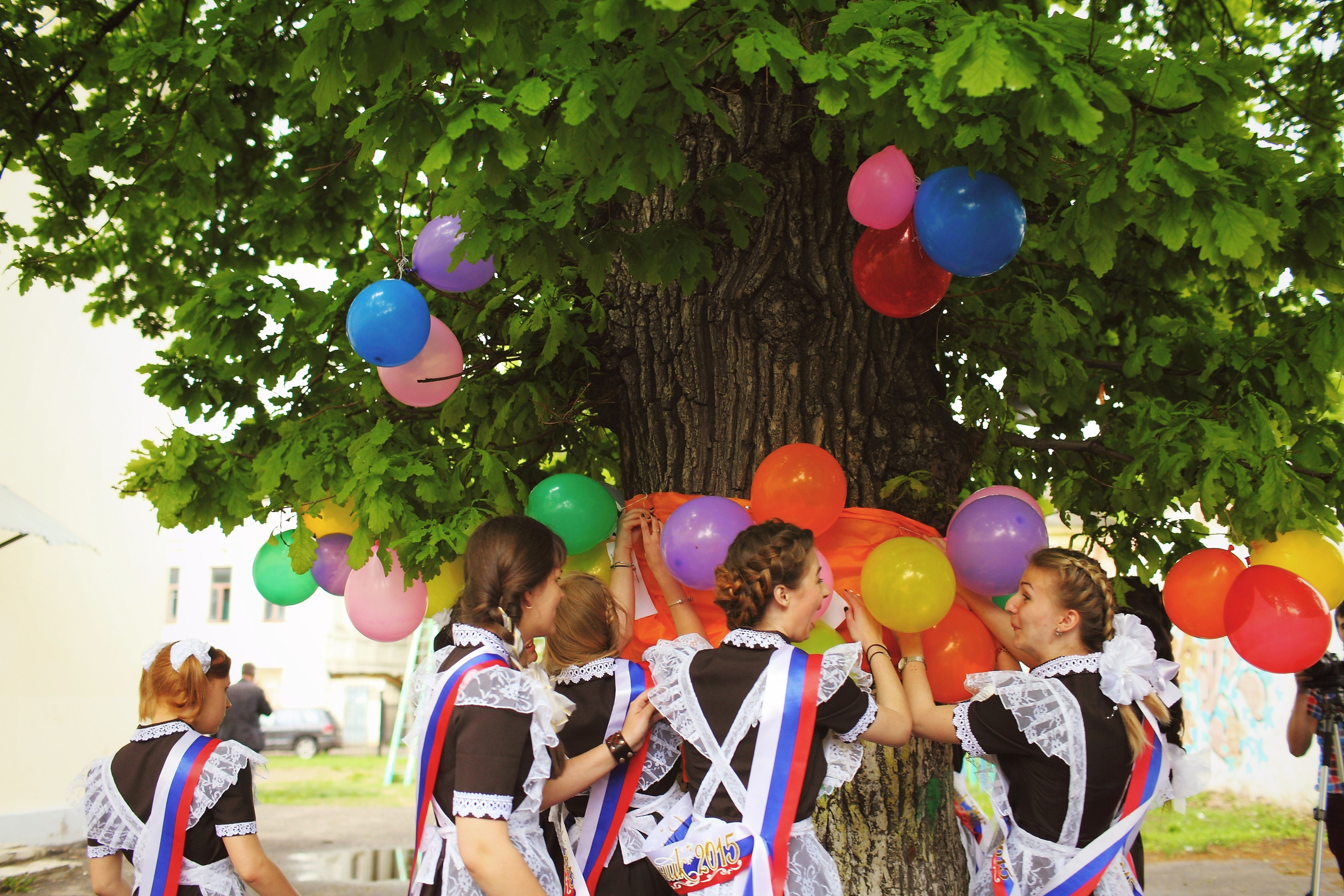 Портфолио фотографа на последний звонок. Свадебный и репортажный фотограф в Ярославле и Санкт-Петербурге Роман Микрюков