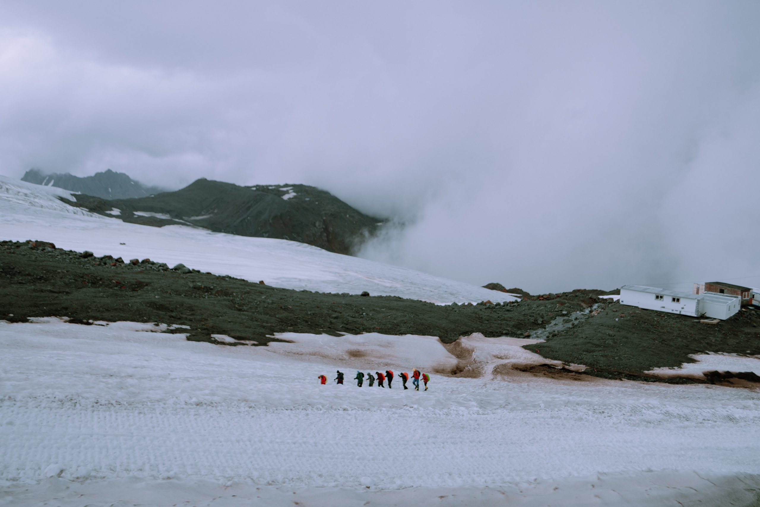 До Приюта-11 в снег. Фотограф Настя | Экспедиции и лайфстайл