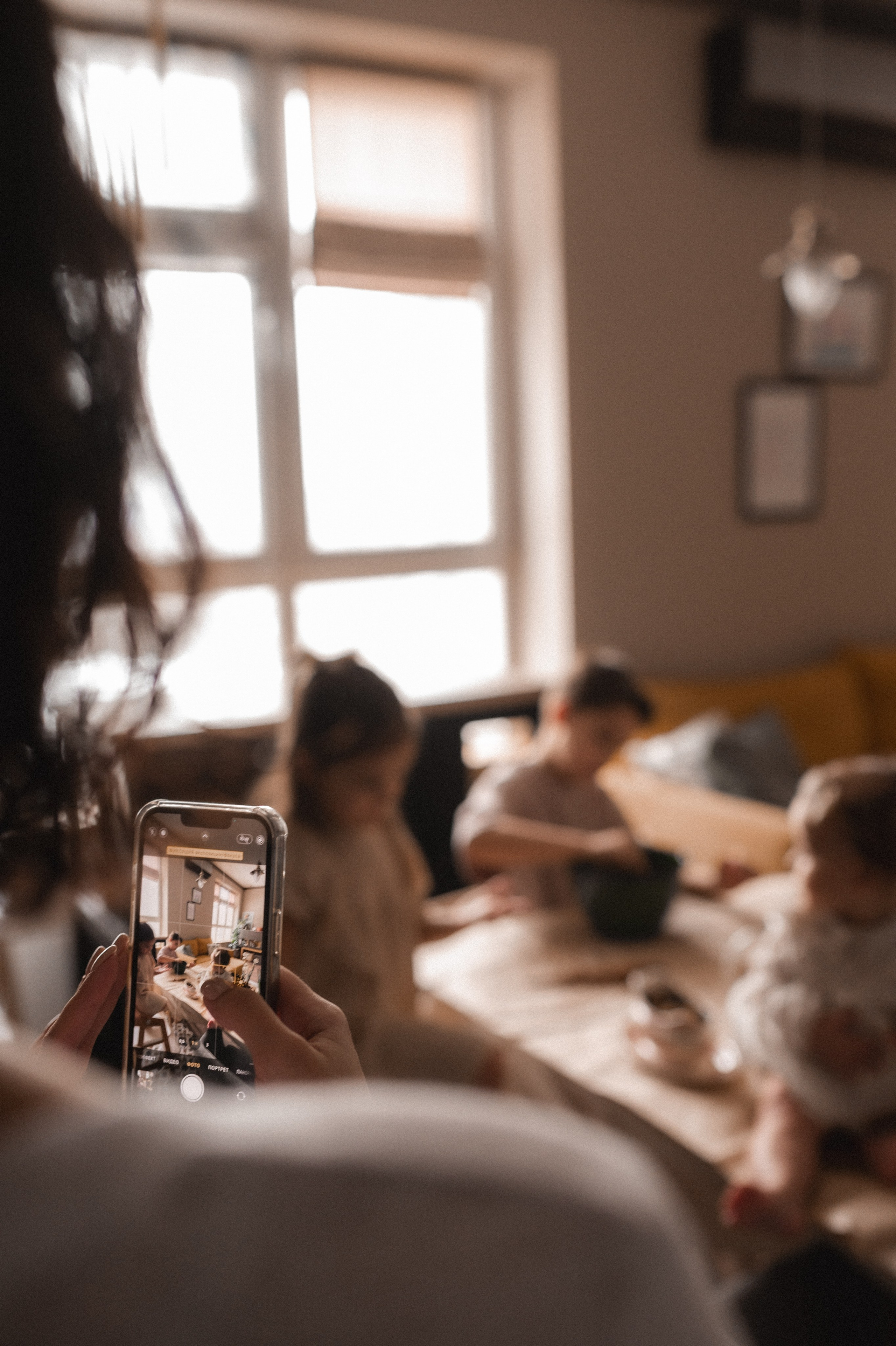 Полина, Дима, Мия и Эмма дома. Семейный и свадебный lifestyle-фотограф в Москве Мария Петрова