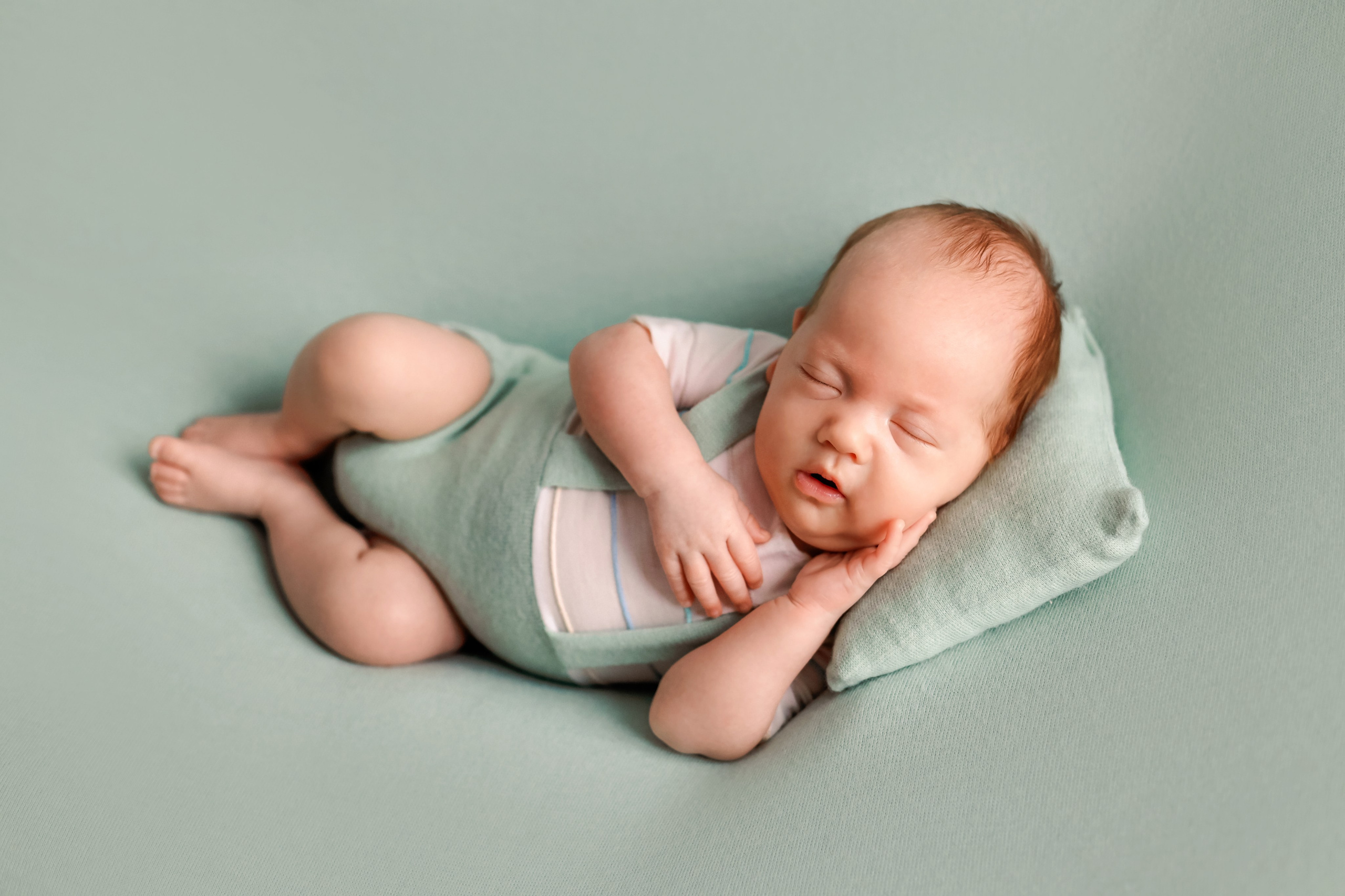 Артем и Дмитрий 1 месяц 1 день. Семейный фотограф и фотограф новорожденных в Санкт-Петербурге Алина Фе