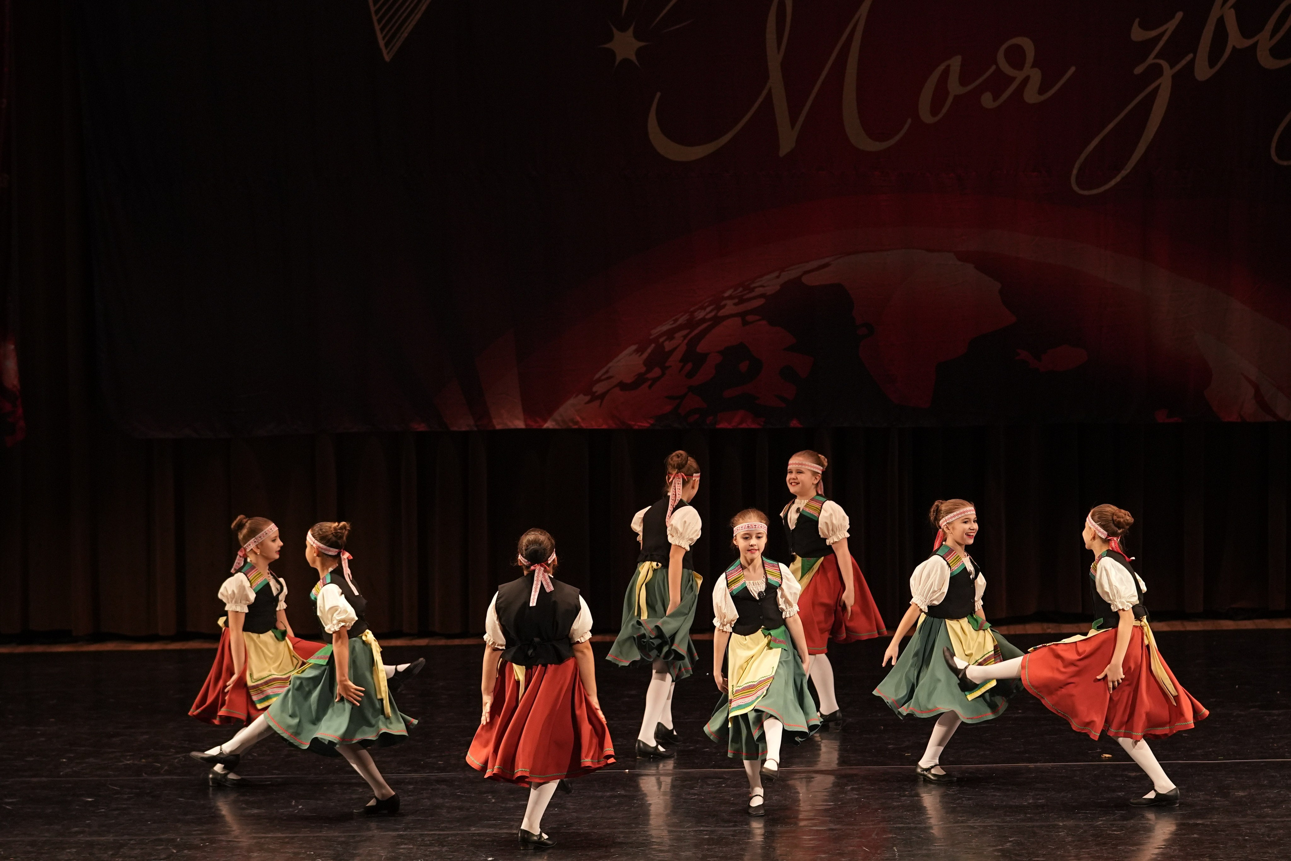 7 декабря, блок 3, г. Москва. Золотое яблочко