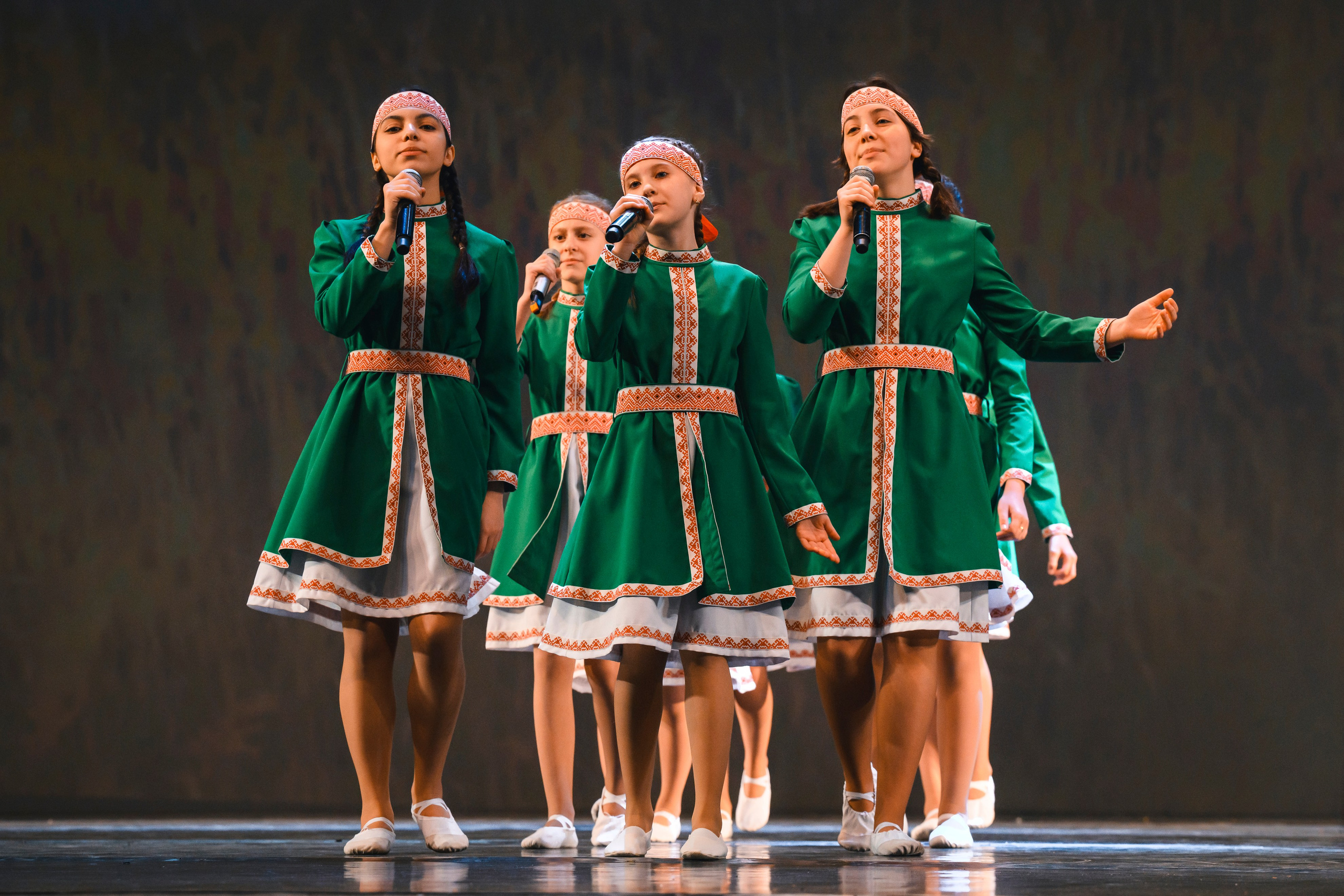 23 апреля, часть 1, БКЗ Октябрьский, г. Санкт-Петербург. Золотое яблочко