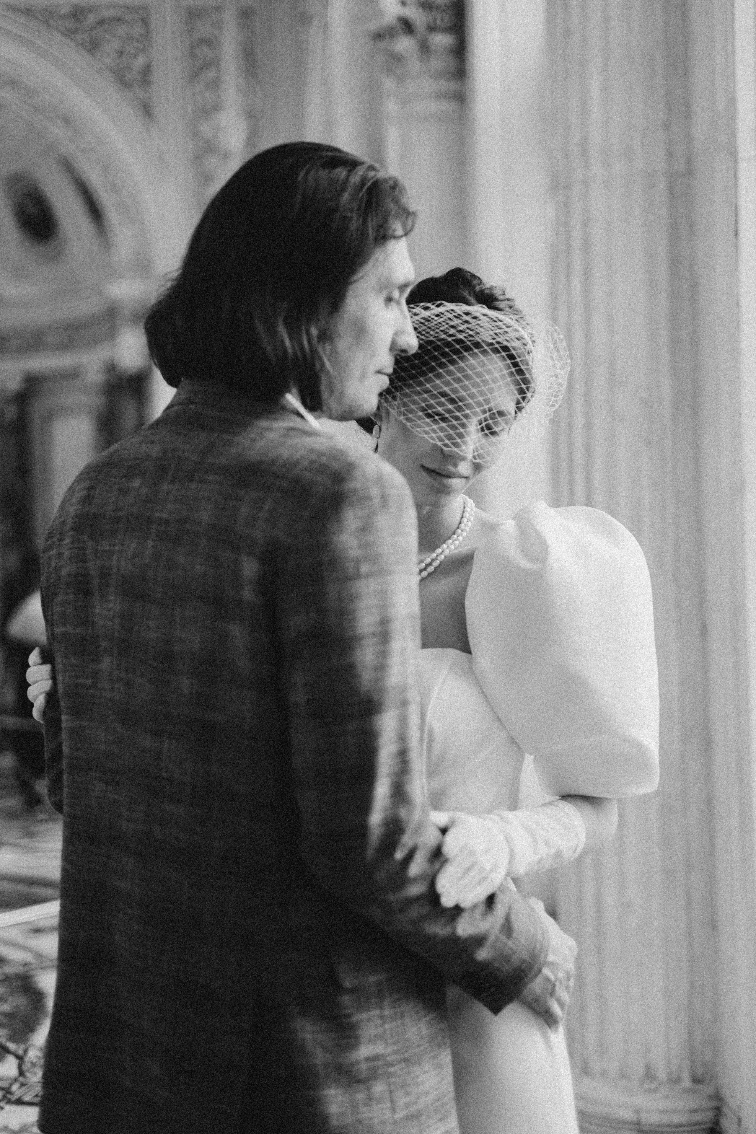 Свадебная съемка в Эрмитаже. Фотограф в Санкт-Петербурге Осокина Елизавета