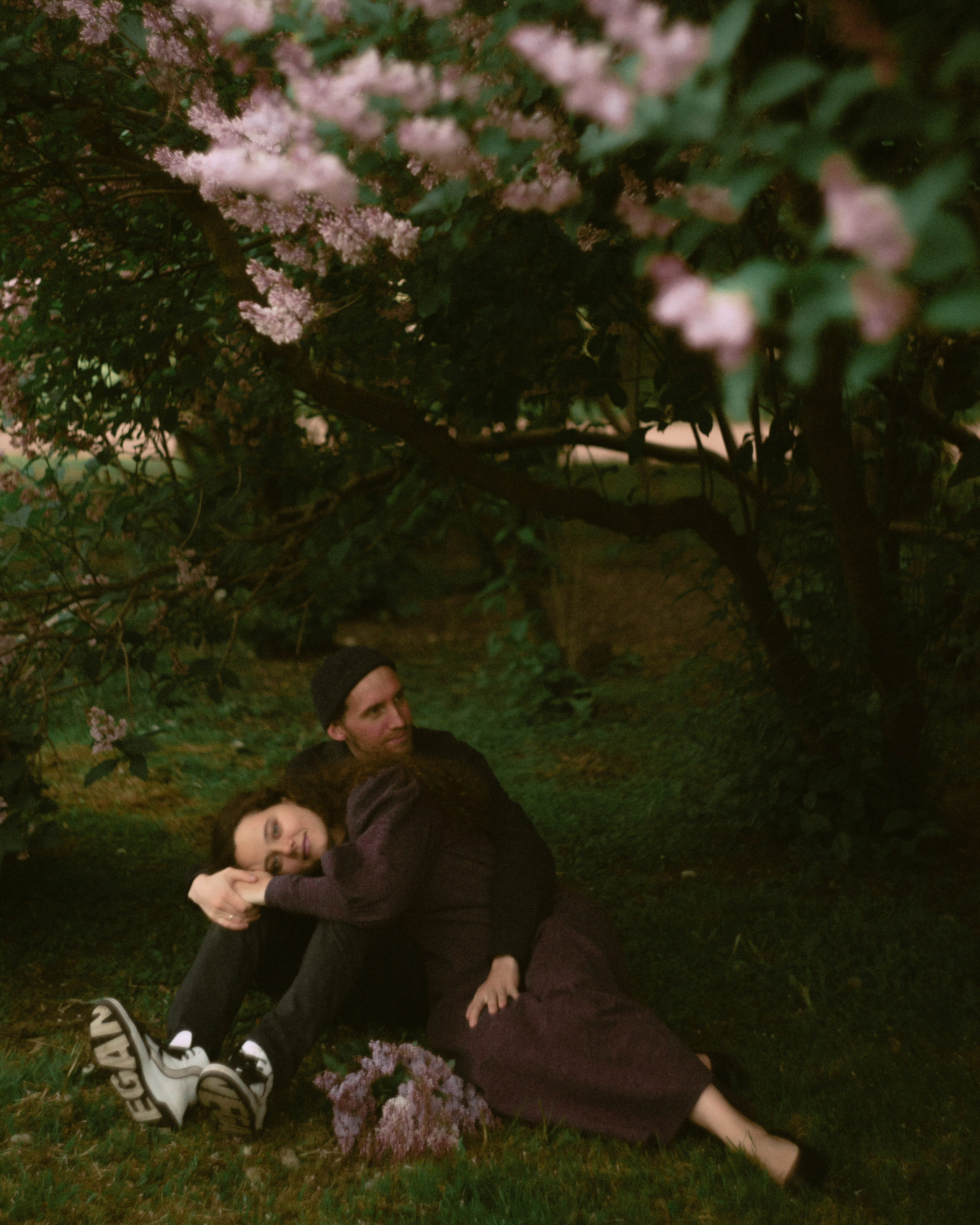 природная фотосессия для жениха и невесты как репетиция основной свадебной съёмки в Петербурге