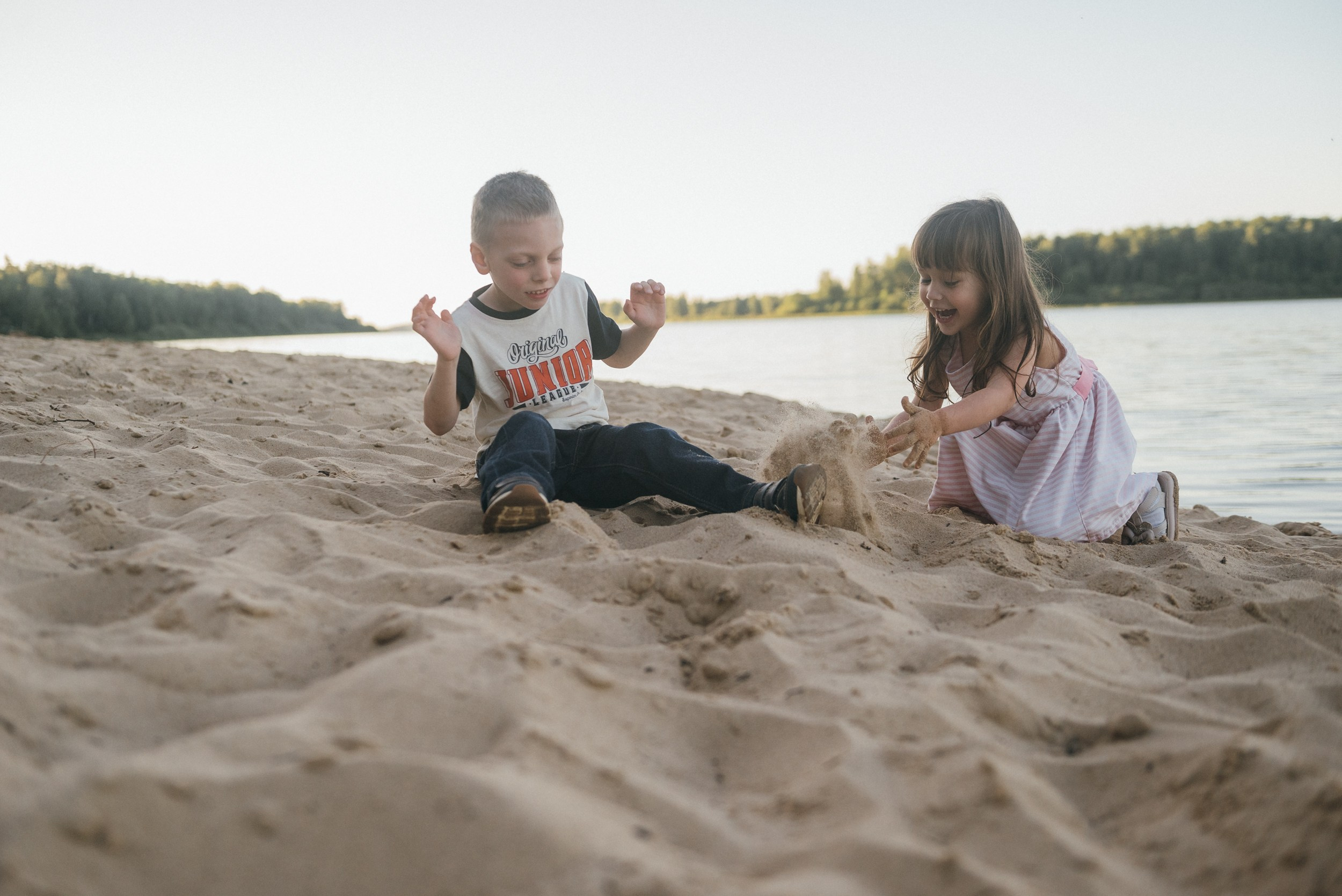 Семейная фотосессия на закате. Семейный фотограф на крещение, венчание в Иваново Галина Скурихина