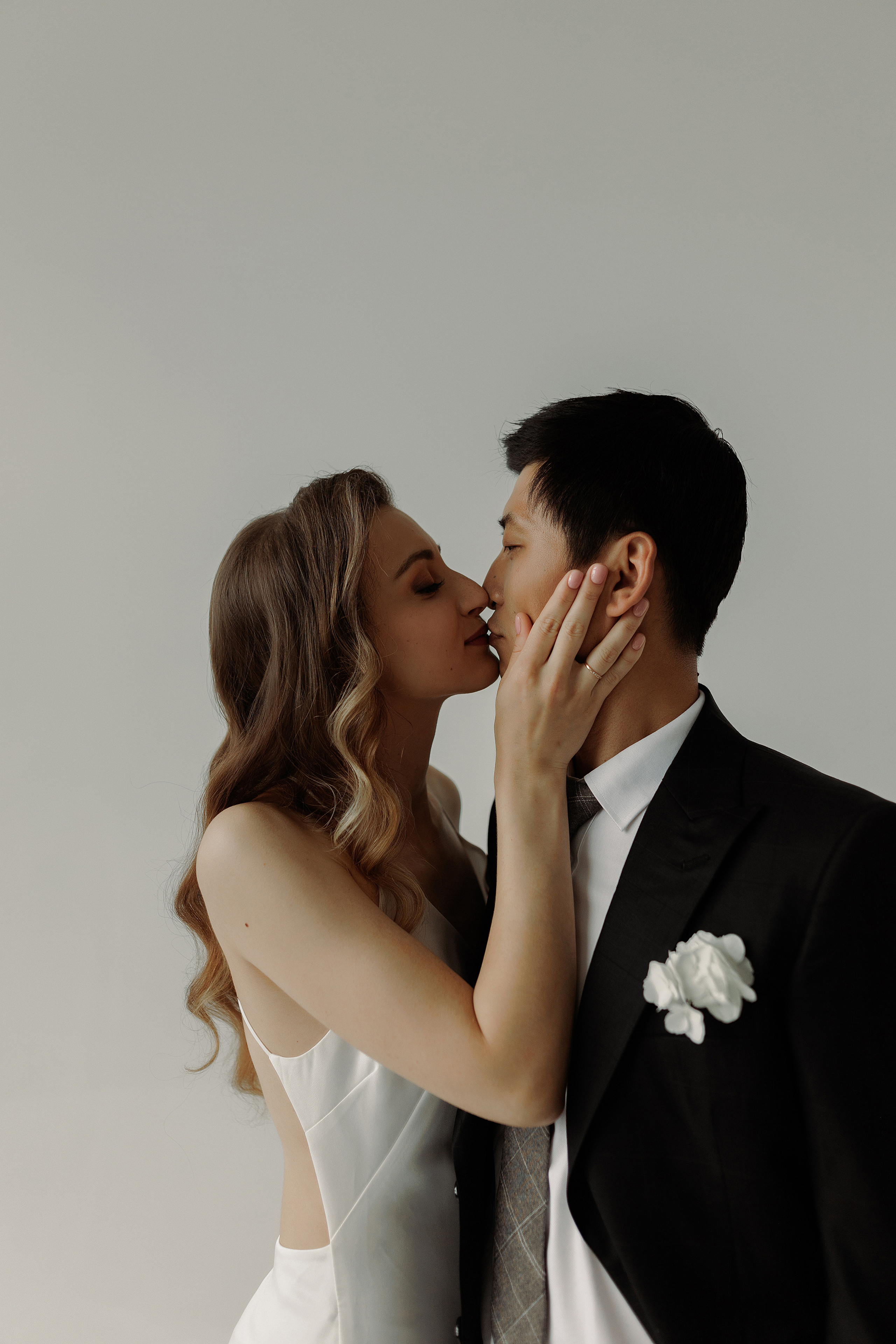 Свадебная прогулка Татьяны и Антона в дождливую погоду 17.07.2022. Семейный фотограф и фотограф беременности во Владивостоке