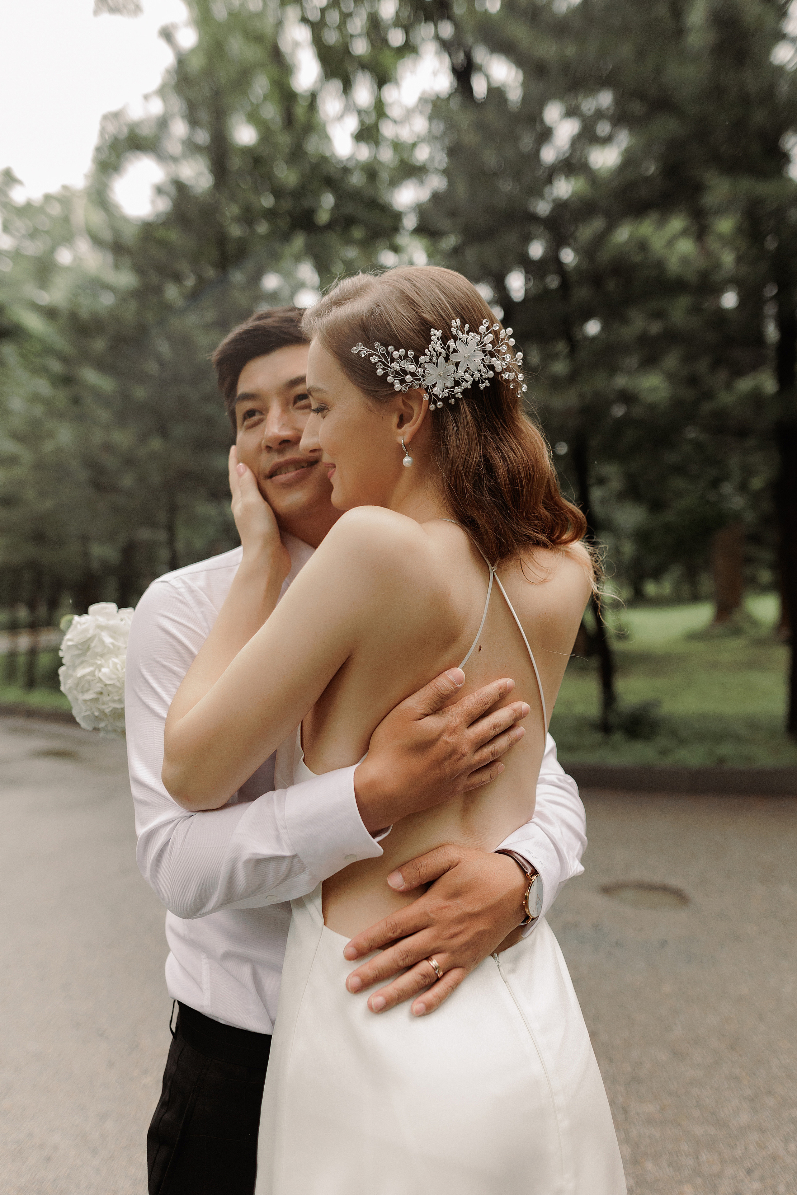 Свадебная прогулка Татьяны и Антона в дождливую погоду 17.07.2022. Семейный фотограф и фотограф беременности во Владивостоке