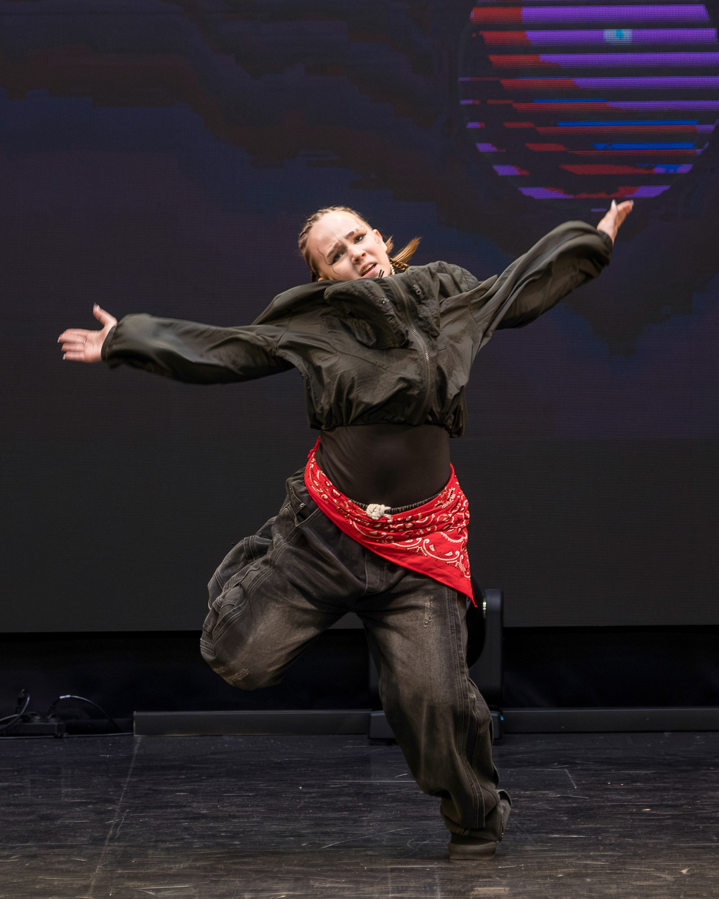 Живи танцуя 17 мая. Репортажный фотограф в Казани Павел Серпокрылов