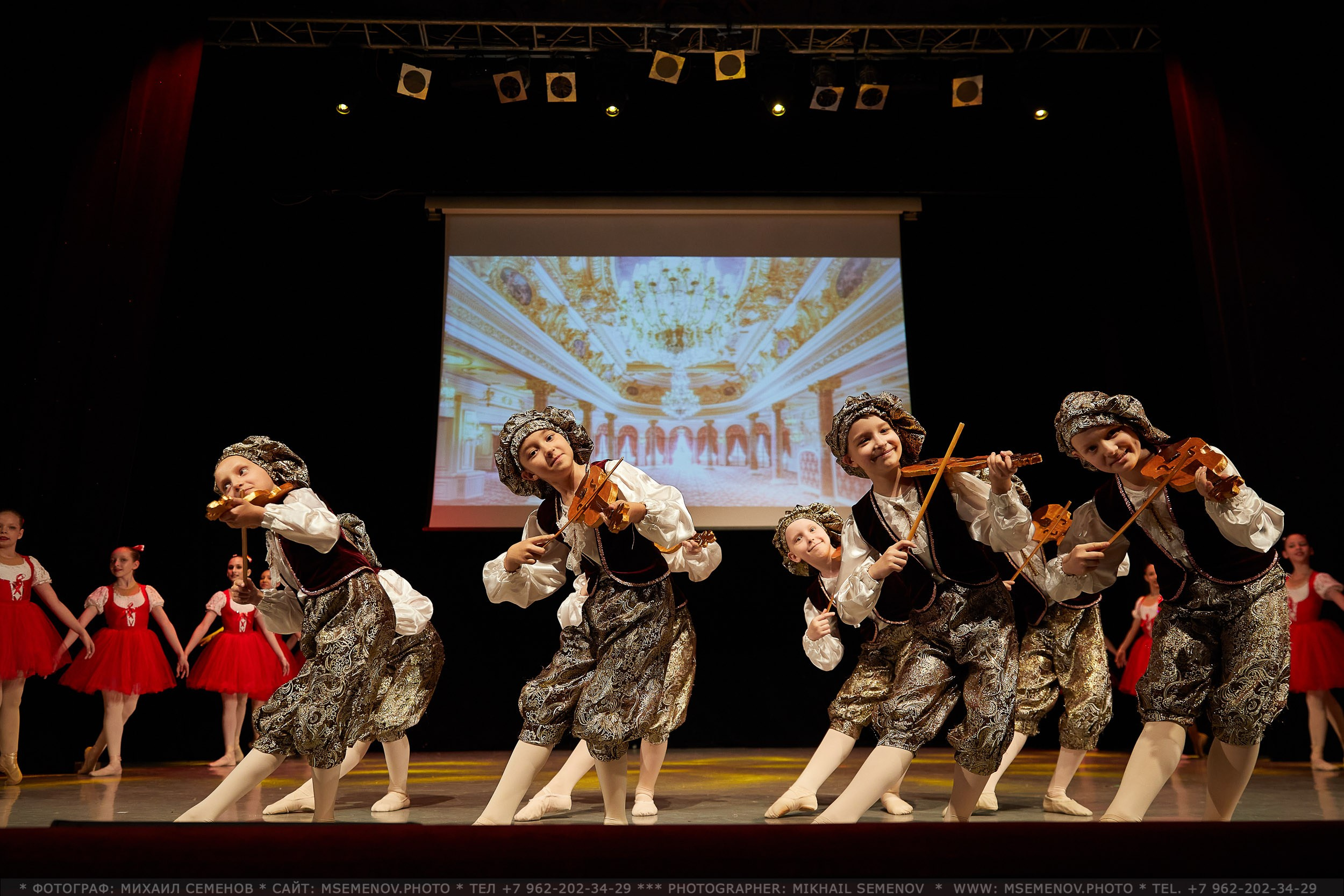 АНОНС фоторепортажа балета-мюзикла «ЖИЛ-БЫЛ КОРОЛЬ». Фотограф, фотопроекты Михаила Семенова в Ярославле. Фотошкола