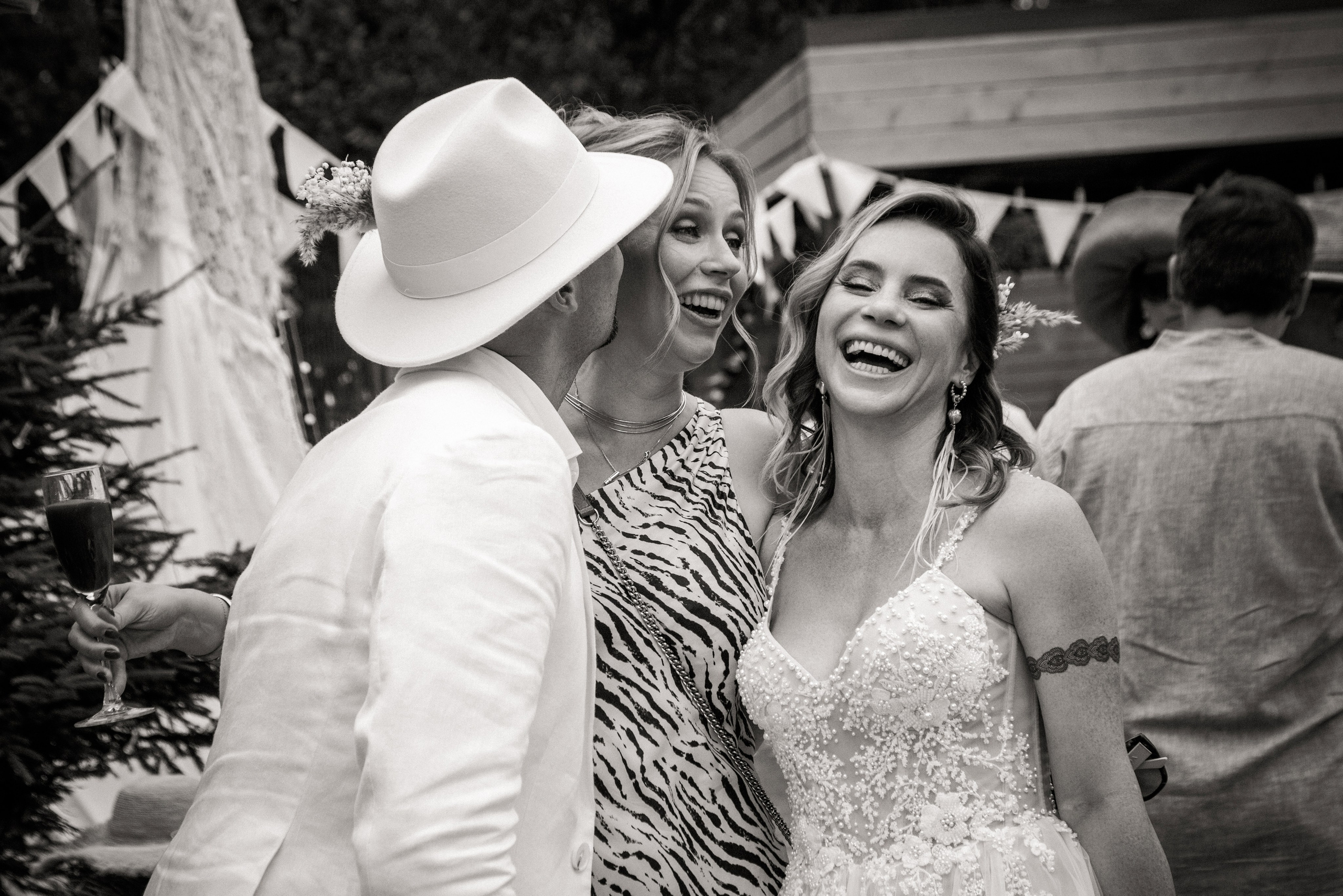 Свадебная фотосъемка в загородном отеле «LaFa». Свадебный и семейный фотограф в Москве и Подмосковье Лариса Козлова