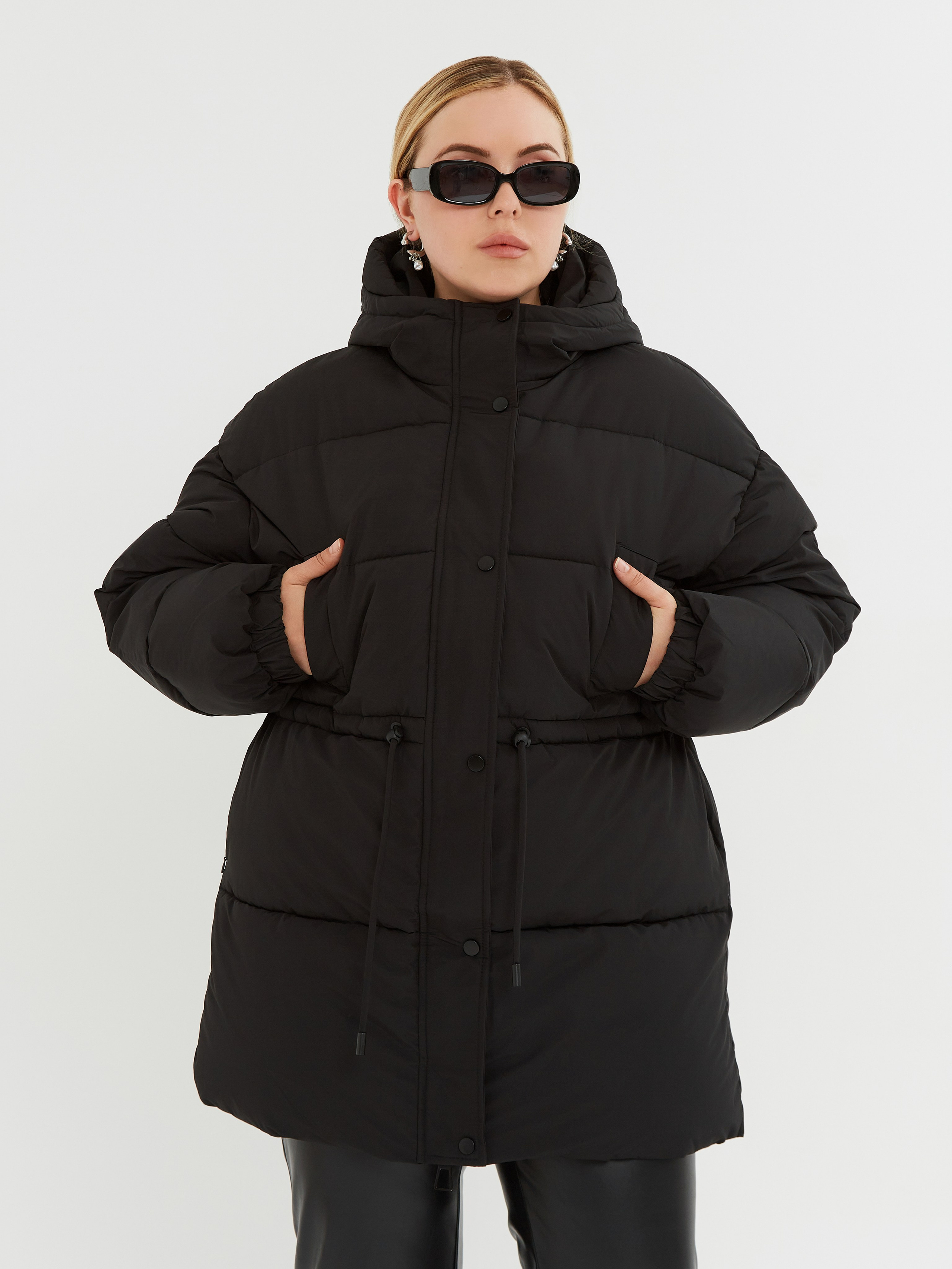 Одежда. Curvy Daria модель плюс сайз