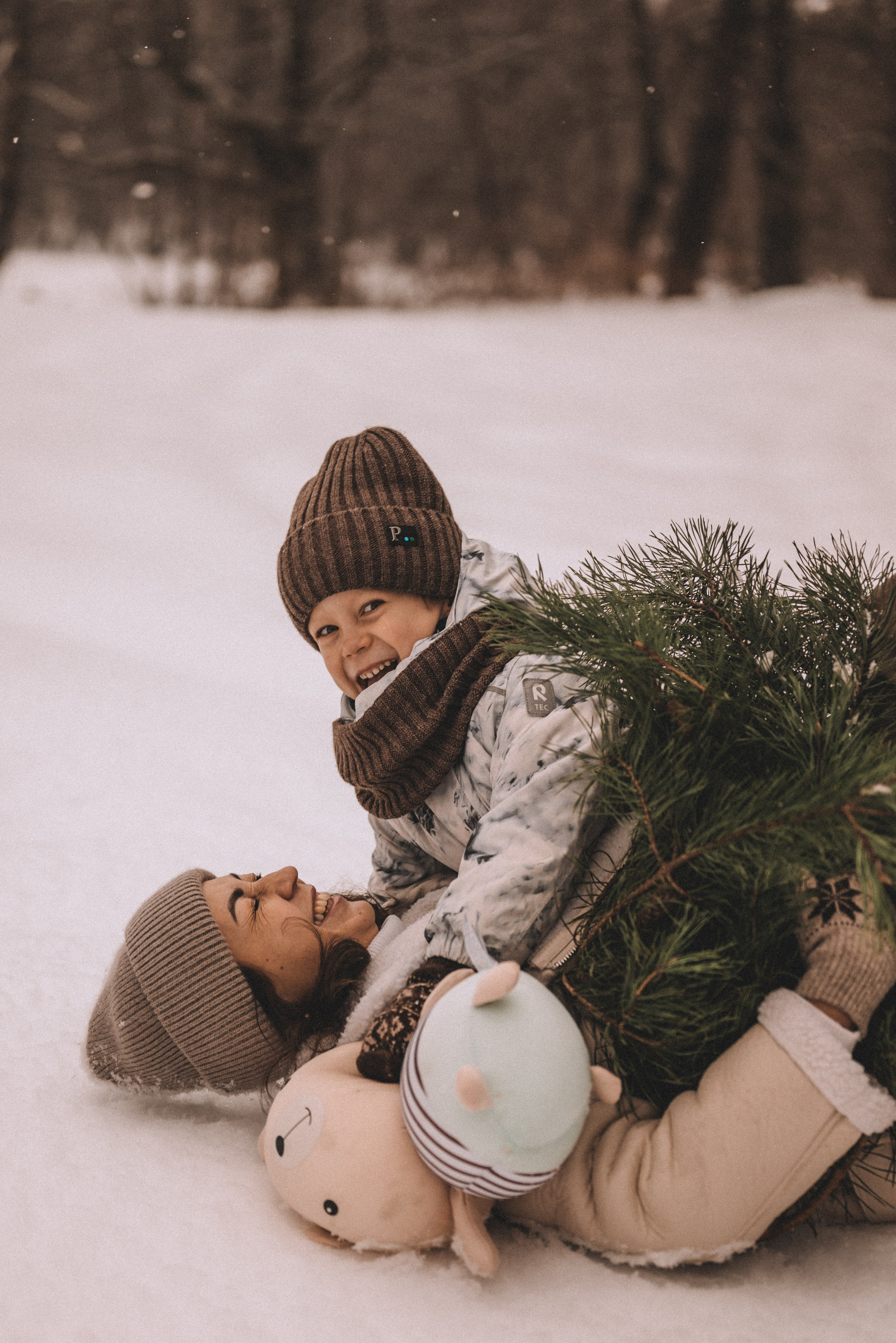 Сергей и Наталья с Ксюшей и Максимом. Фотограф Кристина Пархоменко
