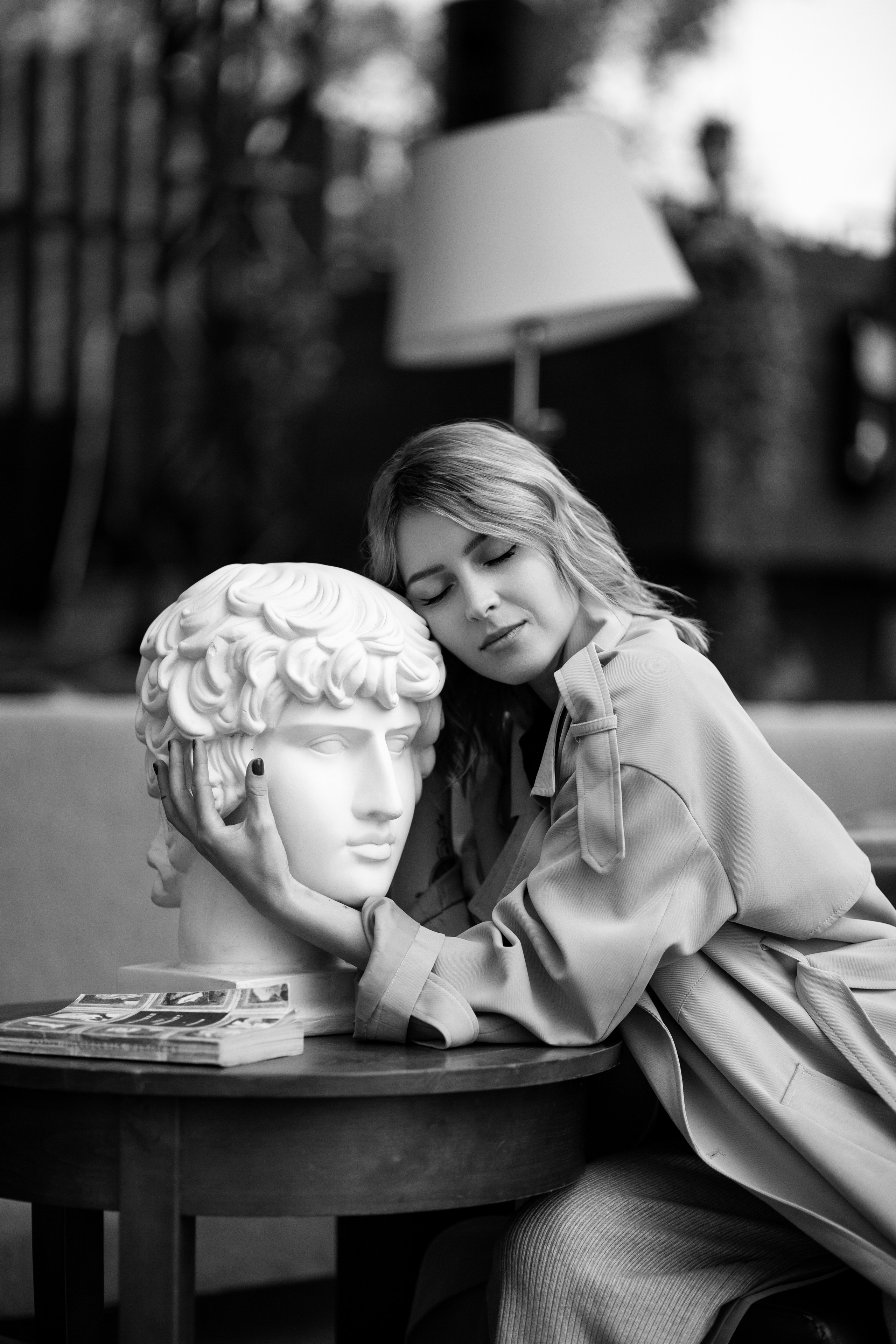 Уличная фотосессия в Москве. Анна Демеша. MARIA SOKOLOVA