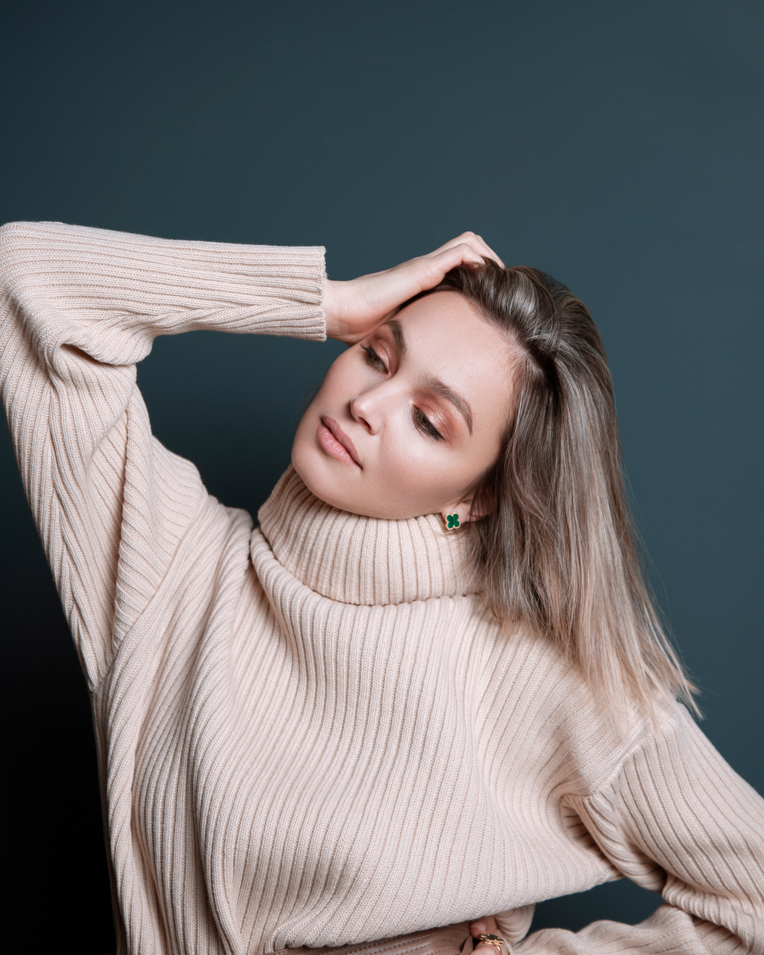 Портретная фотосессия в студии. MARIA SOKOLOVA