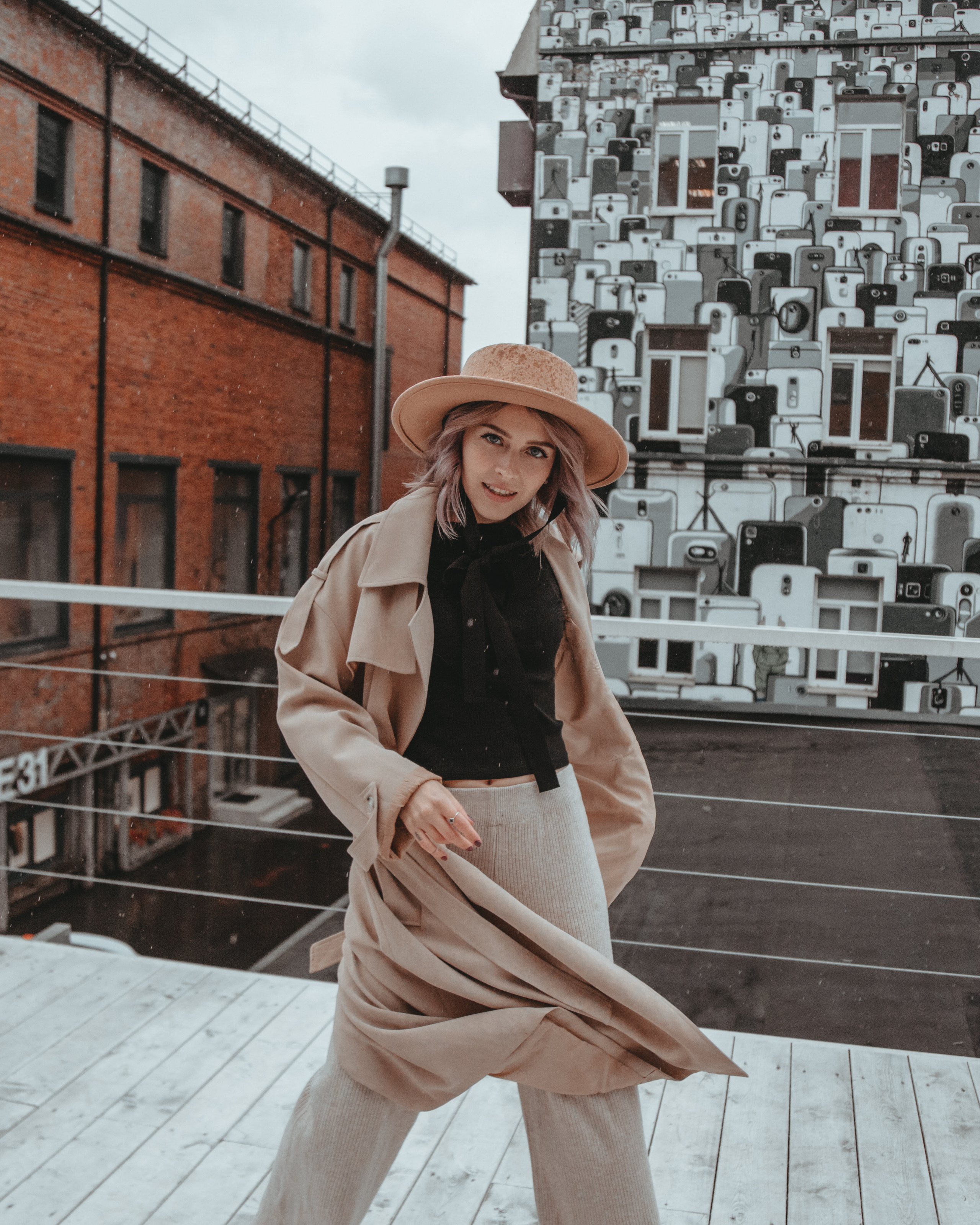 Уличная фотосессия в Москве. Анна Демеша. MARIA SOKOLOVA