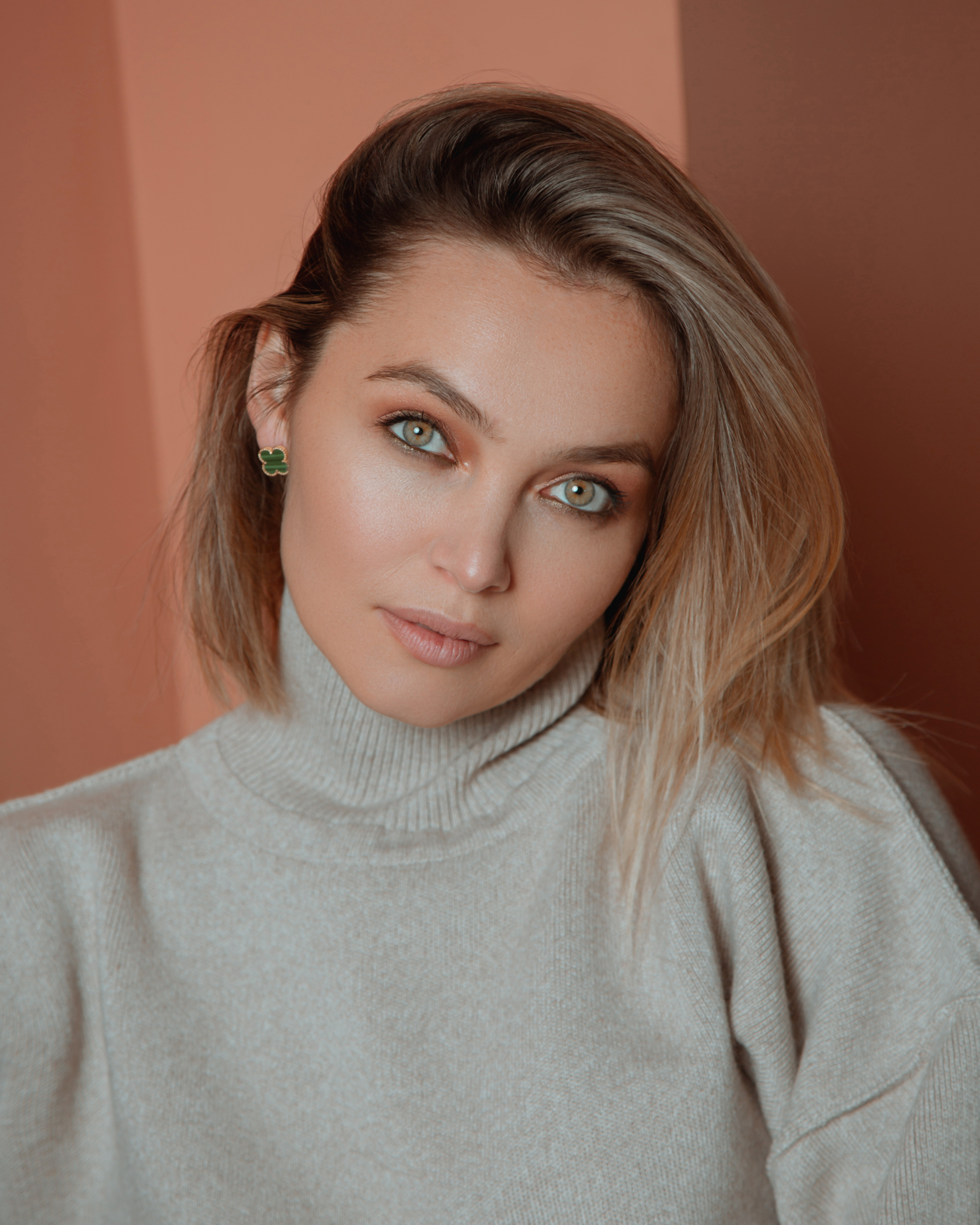 Портретная фотосессия в студии. MARIA SOKOLOVA