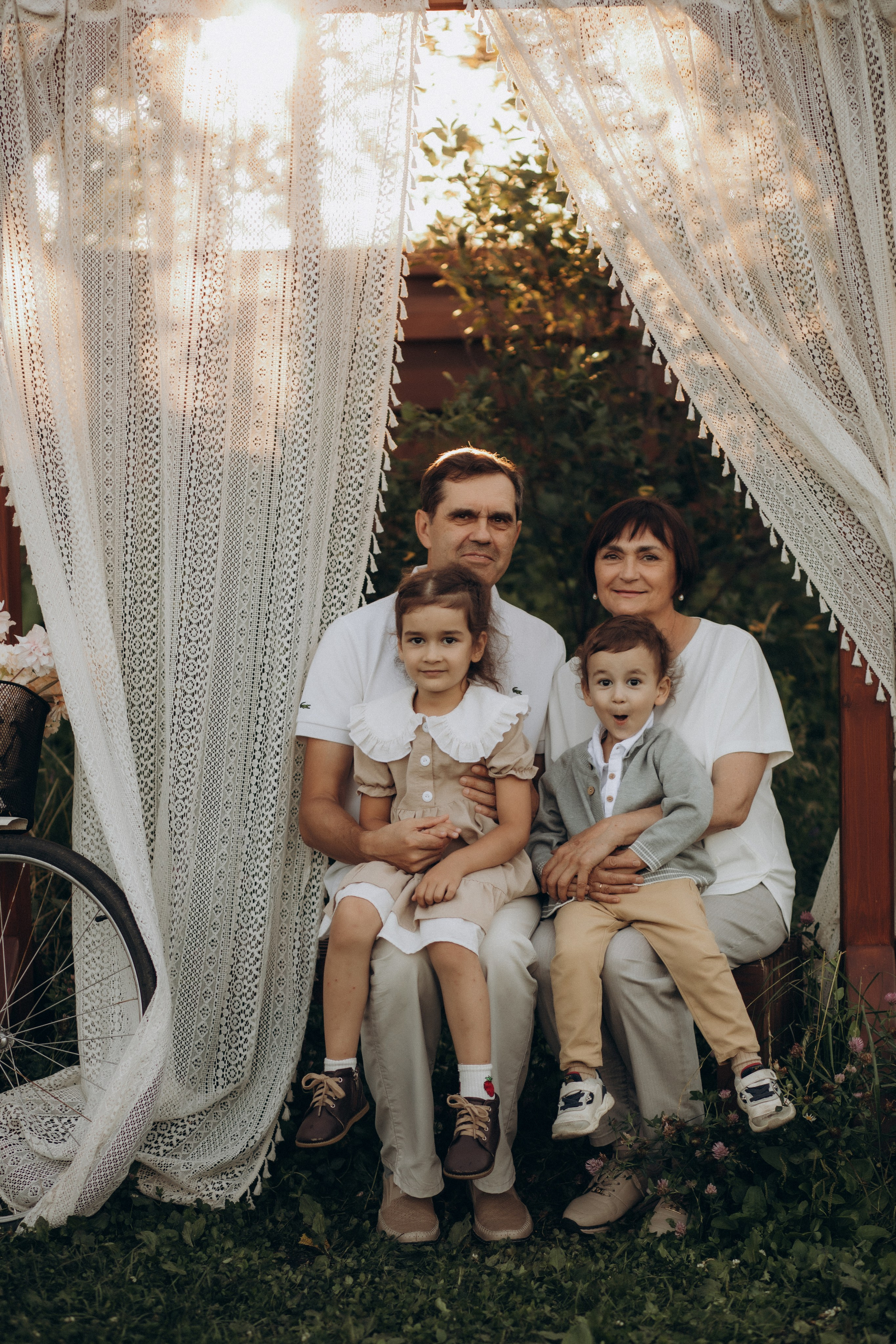 Семейная фотосессия на ФотоДаче. Семейный фотограф в Челябинске Ксения Зубкова