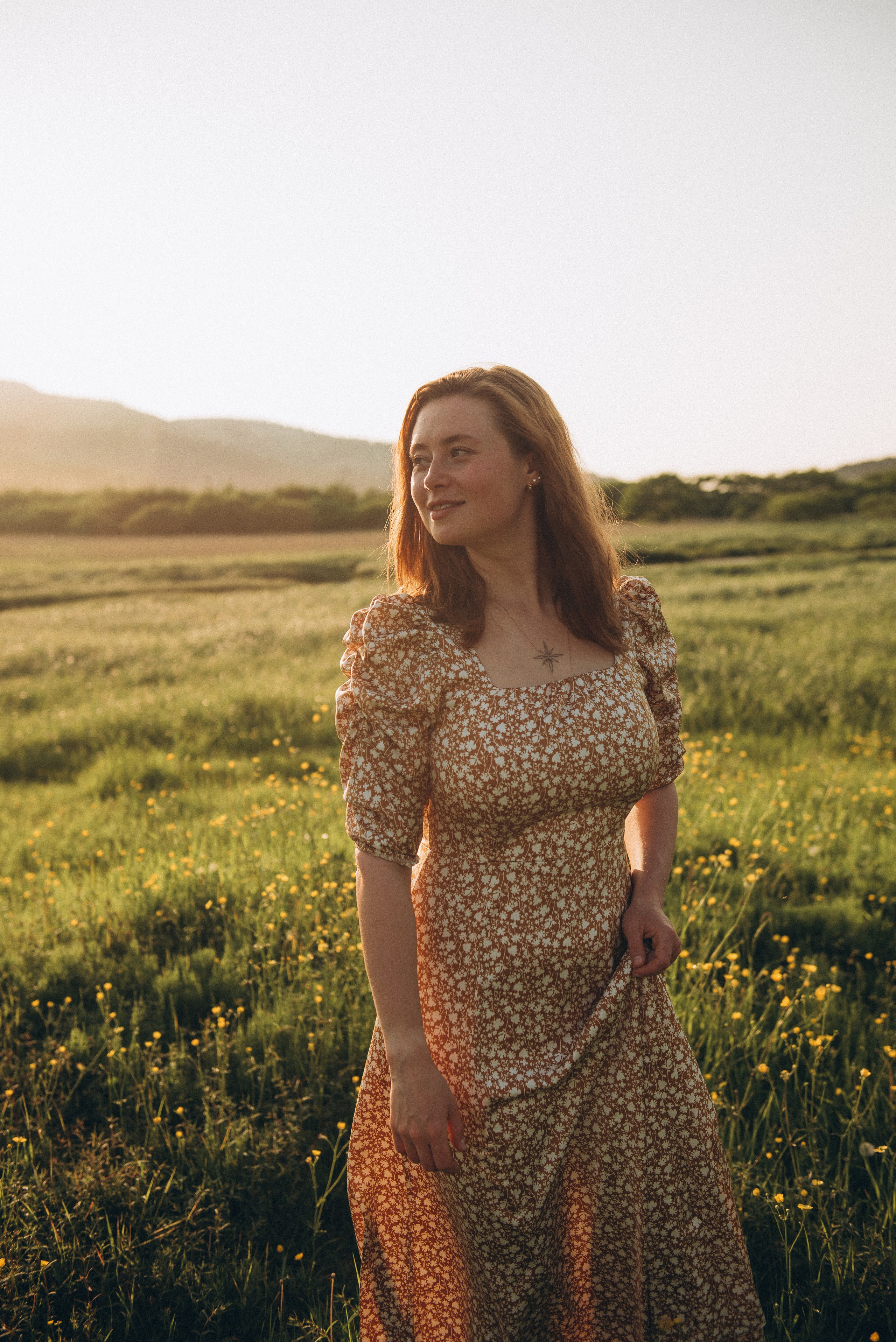 Маша в поле люпинов. Ирина Метелица фотограф на Шикотане