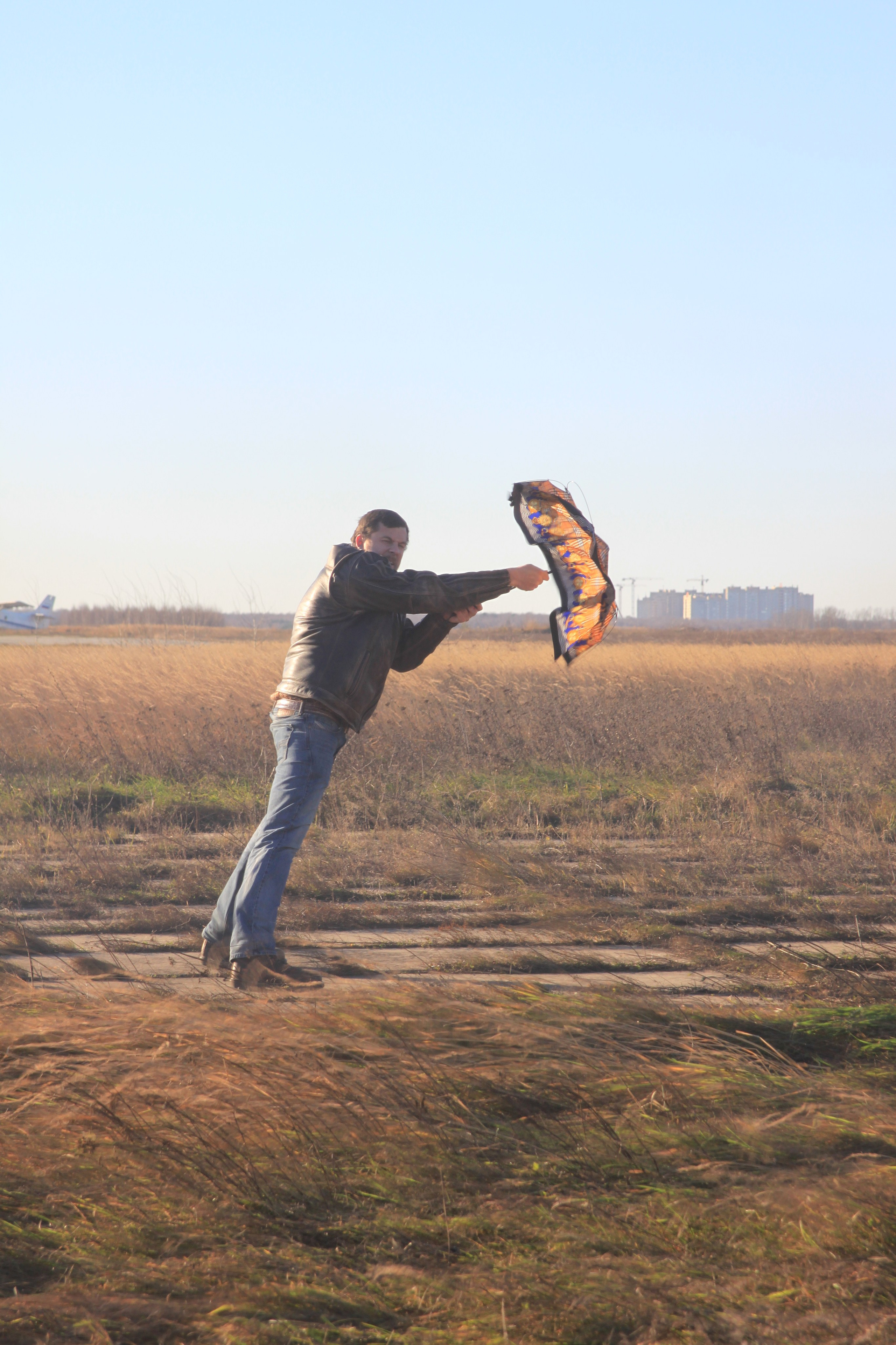 Передача «На Пределе» с Александром Колтовым (2013 г.). Авиационная техника для кино, рекламы и фотосессий