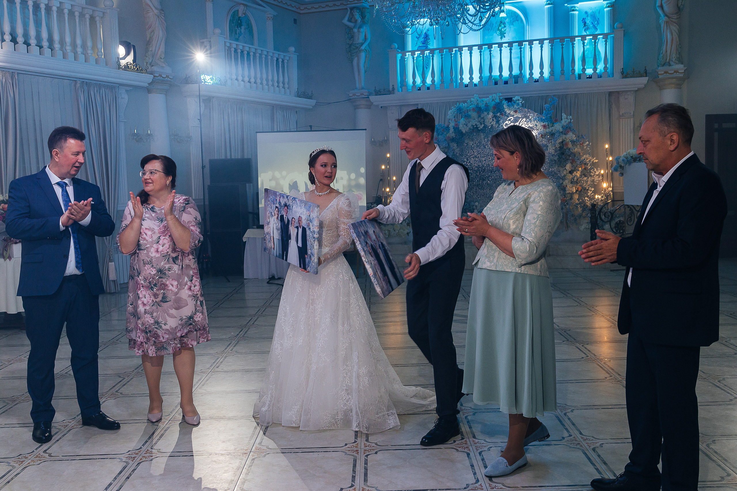 Романтическое утро невесты. Олег Сверчков | Свадебный фотограф Вологда