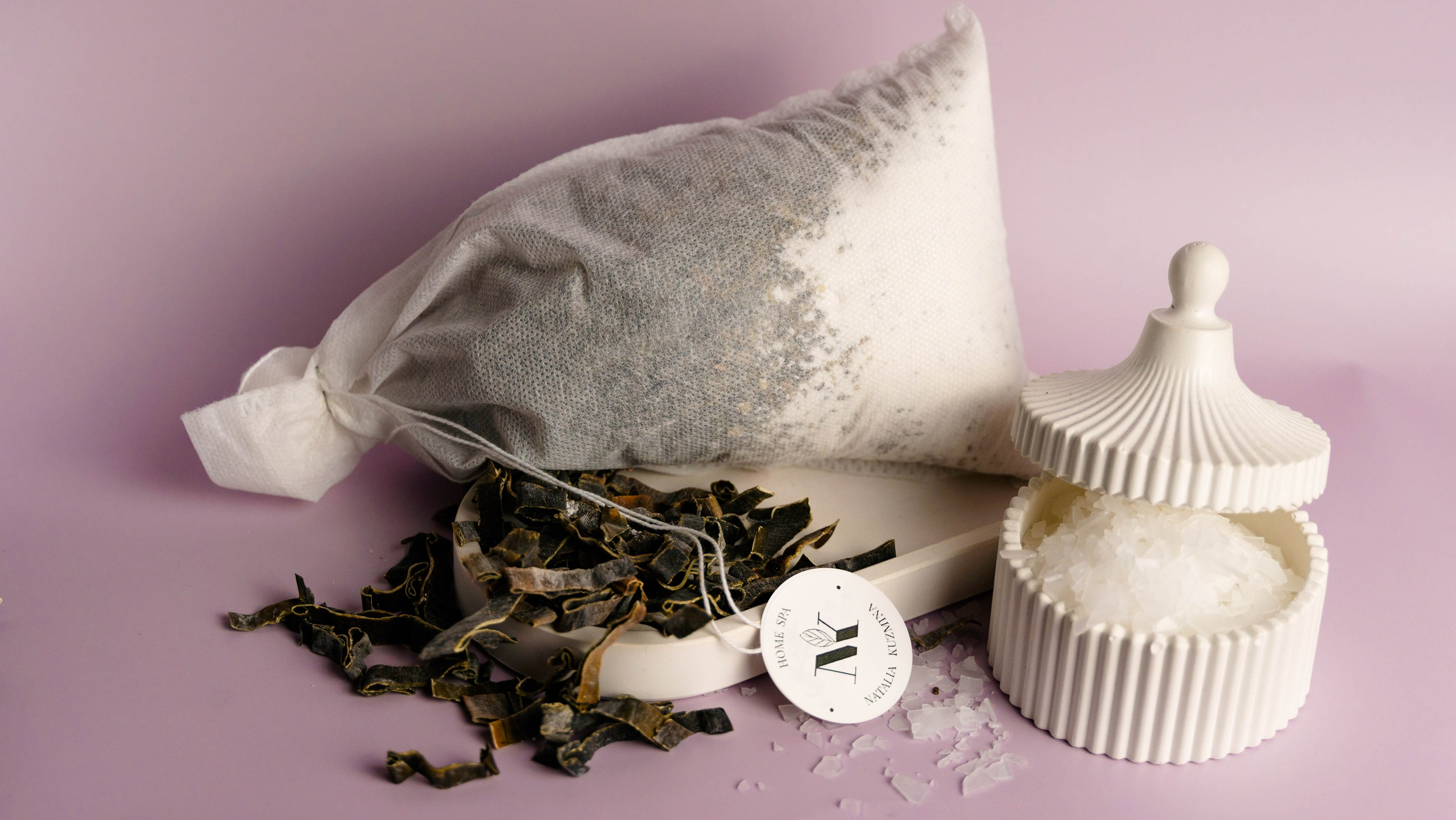 Уходовая косметика. Предметный фотограф Санкт-Петербург