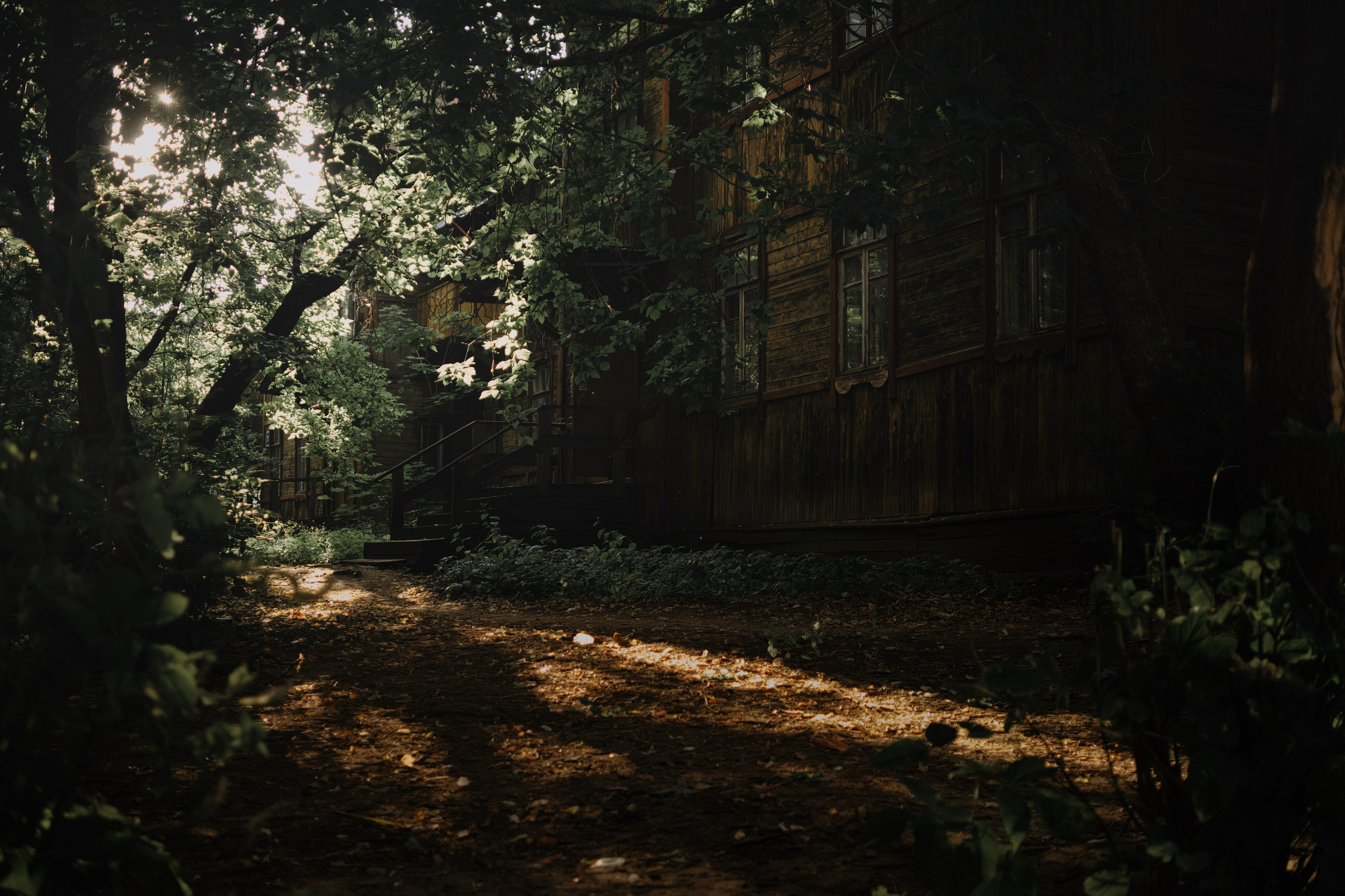 Эстетика забытых мест. Фотограф-любитель из Кирова Андрей Погребняк