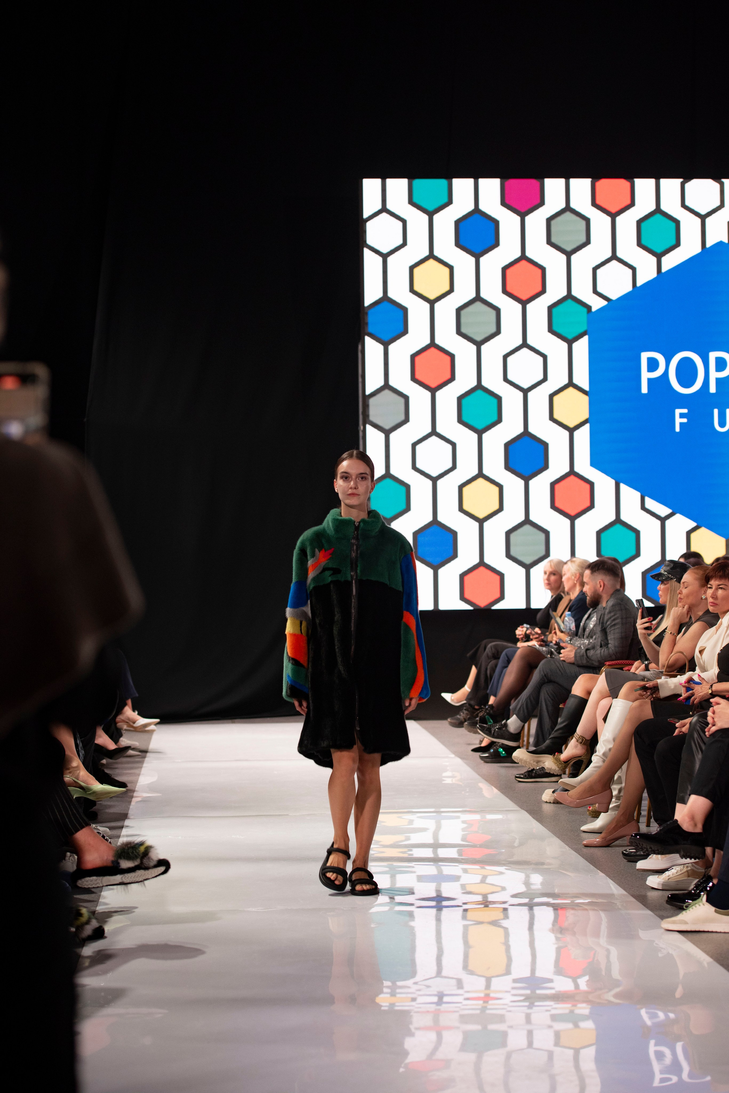 Фотограф на модельный показ. Свадебный, семейный, фэшн фотограф, школьный фотограф в Сочи