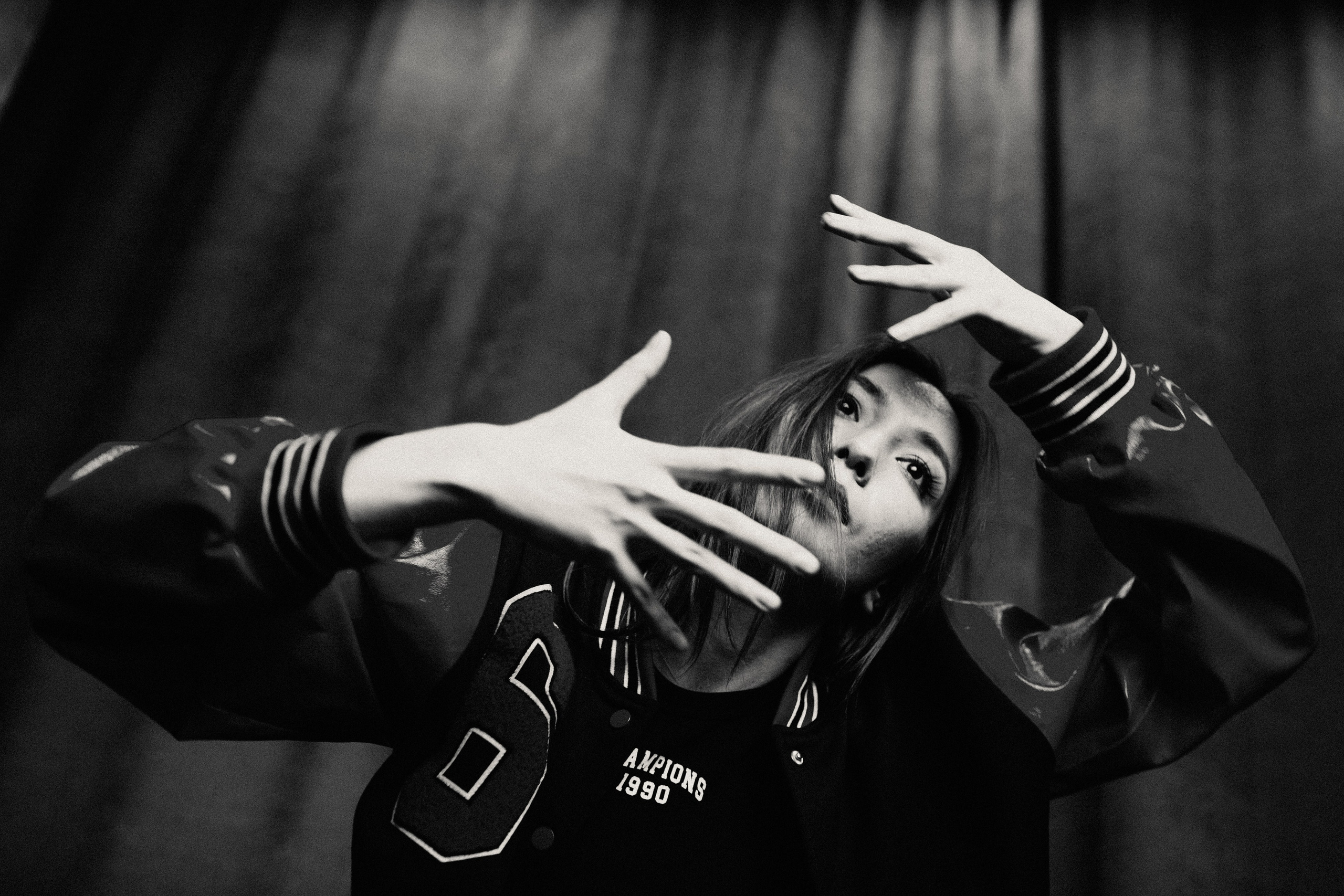 Танцуй. Дома. Танцуй. Арт-фотограф Крис Л. в Тобольске: портрет, семейные, свадьбы