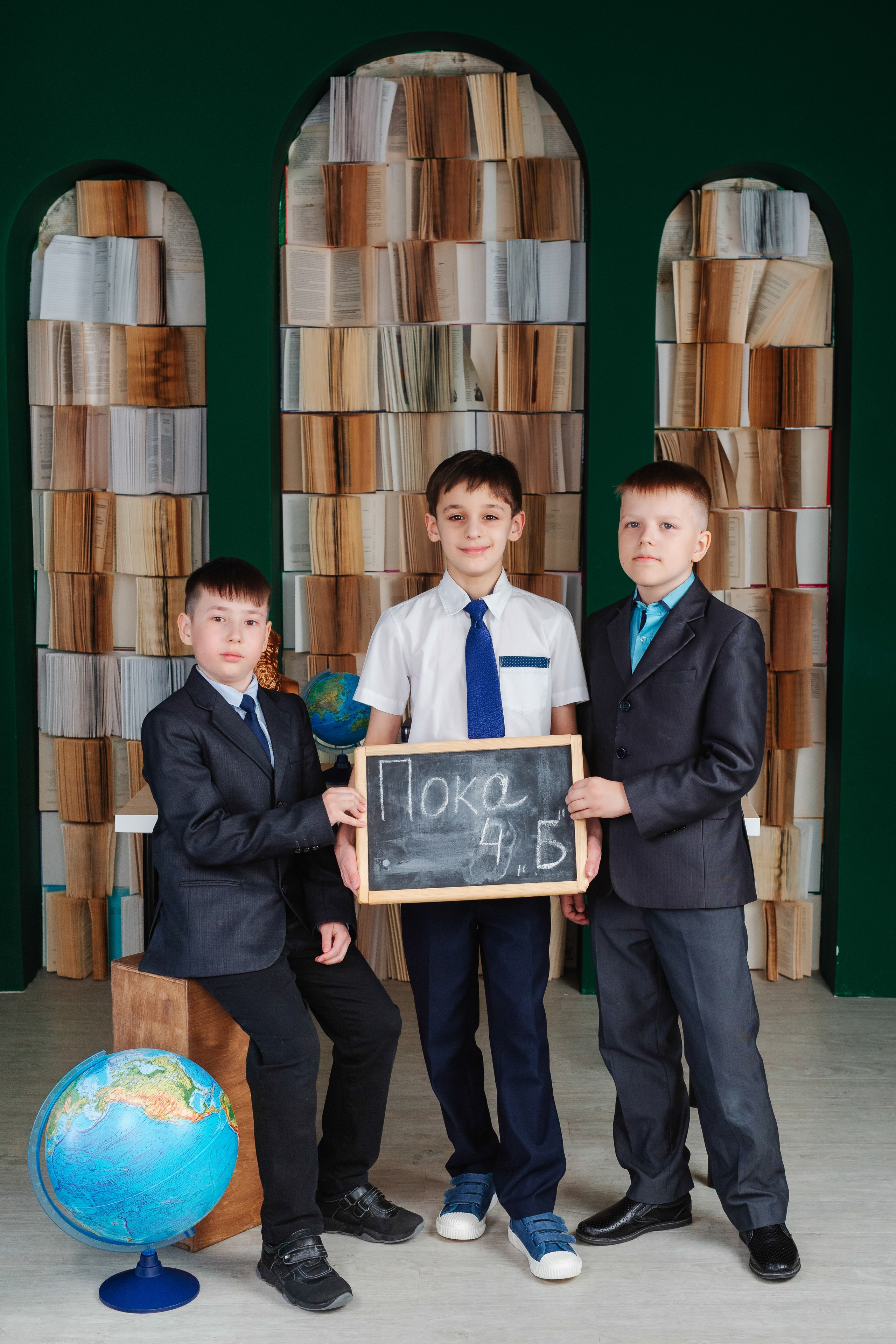 Выпускники 4 классов. Фотограф в г. Сургуте Марина Киприна