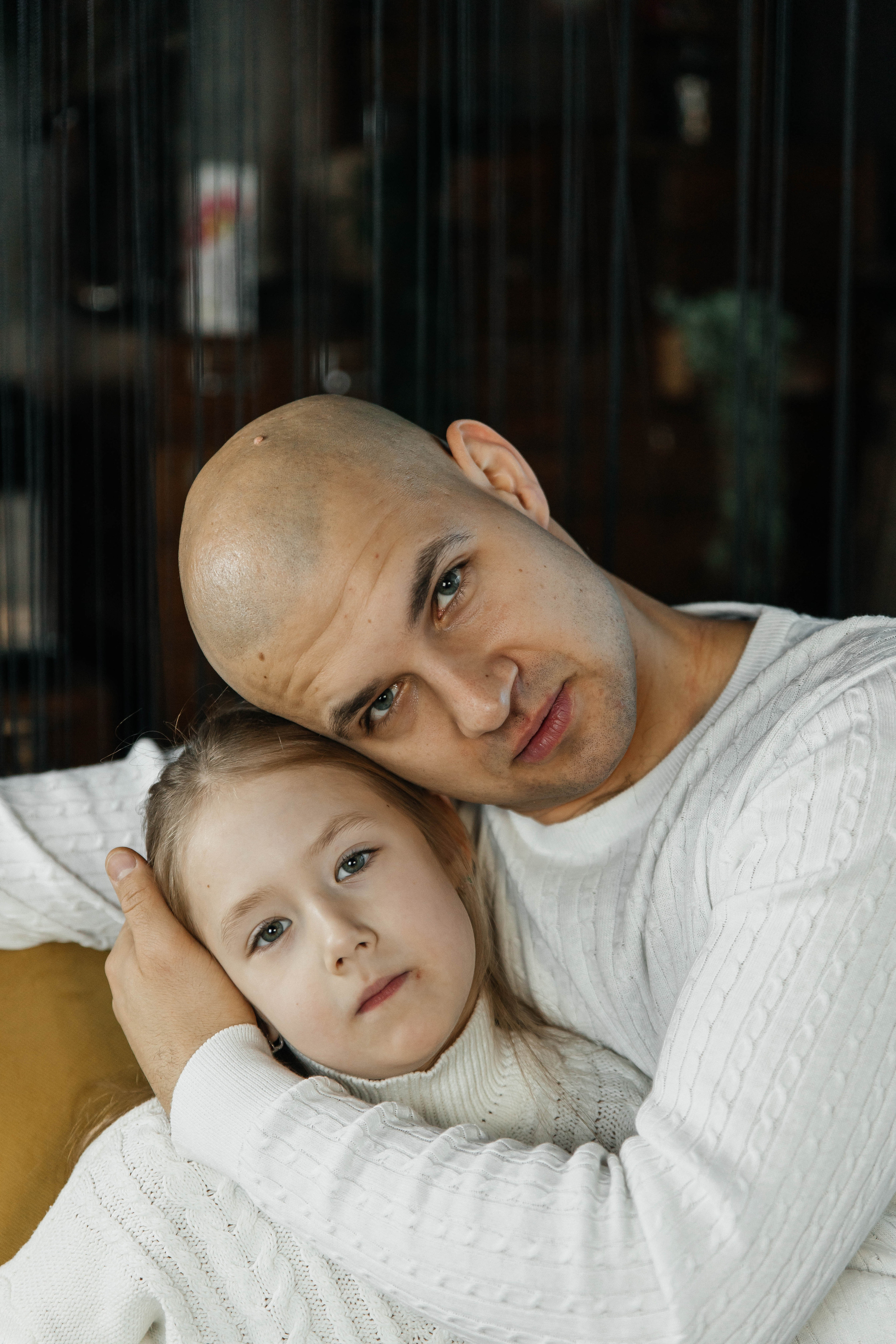 Саша и Захар с детьми. Студия art black house. Фотограф в Красногорске Инна Романова, индивидуальные съемки, лавстори