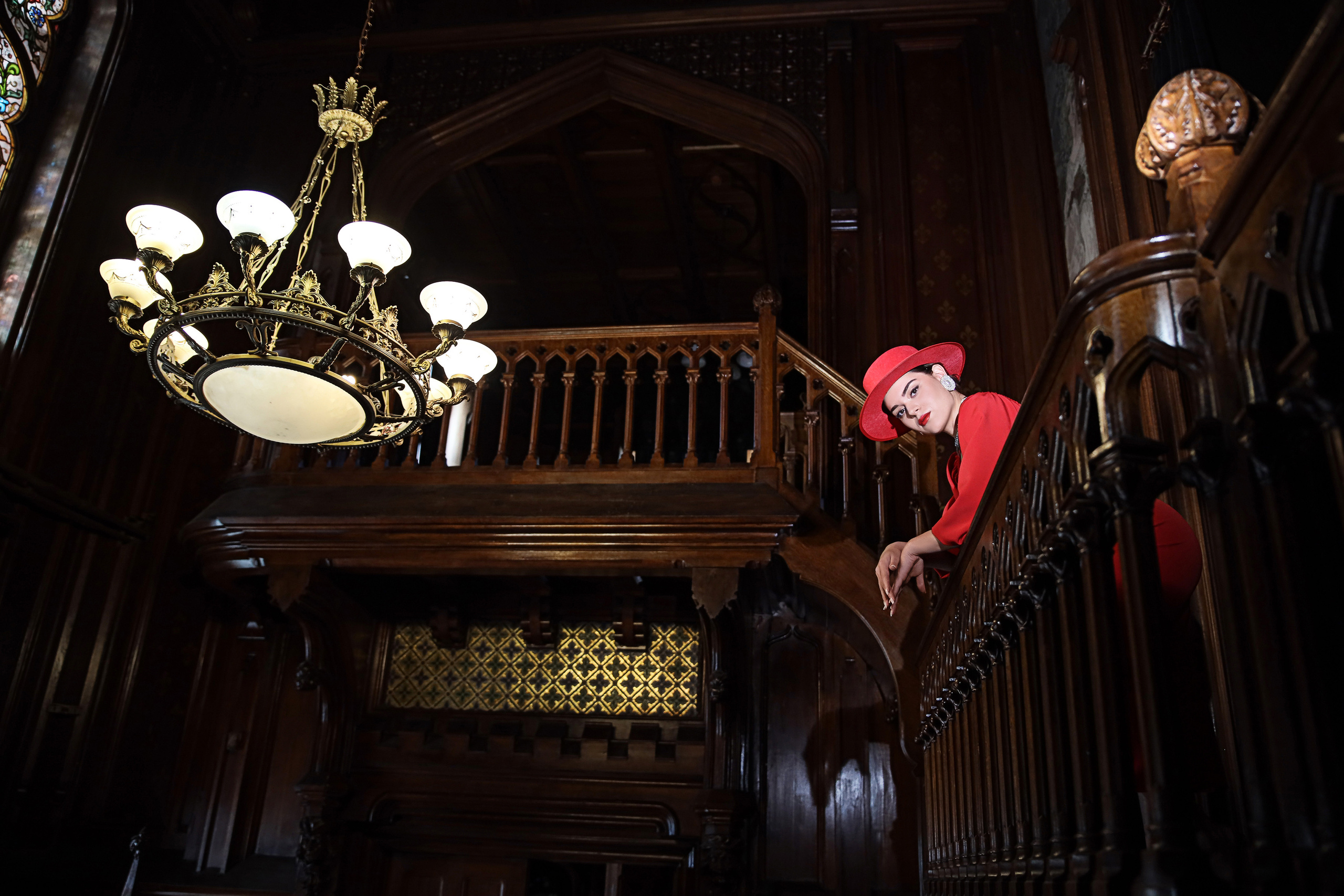 Аделина Сотникова. Lady in Red. Фотограф в Красногорске Инна Романова, индивидуальные съемки, лавстори