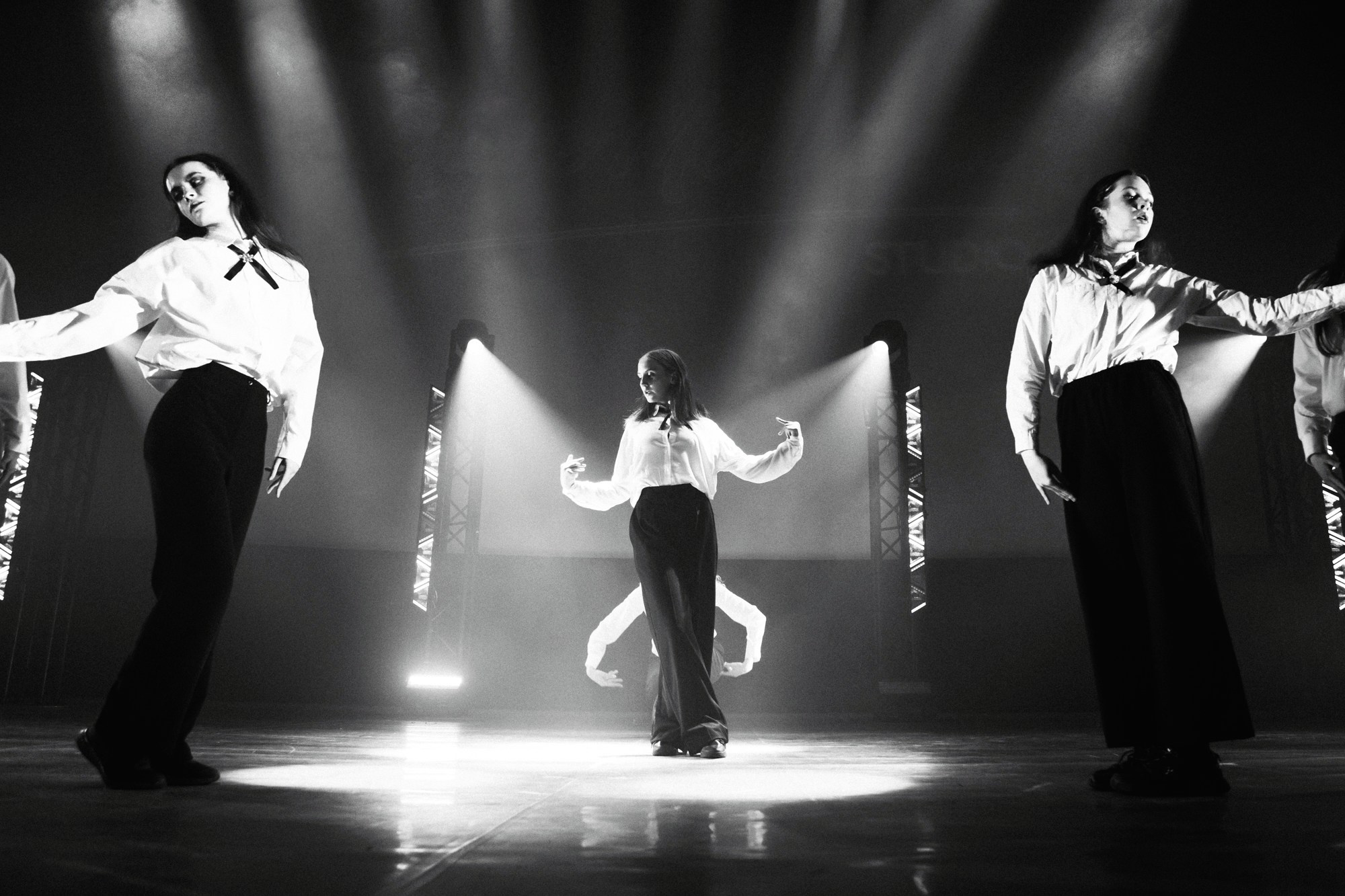 Отчётный концерт танцевальной студии «Make Me Dance». Бизнес фотограф в Новосибирске Александр Рощин