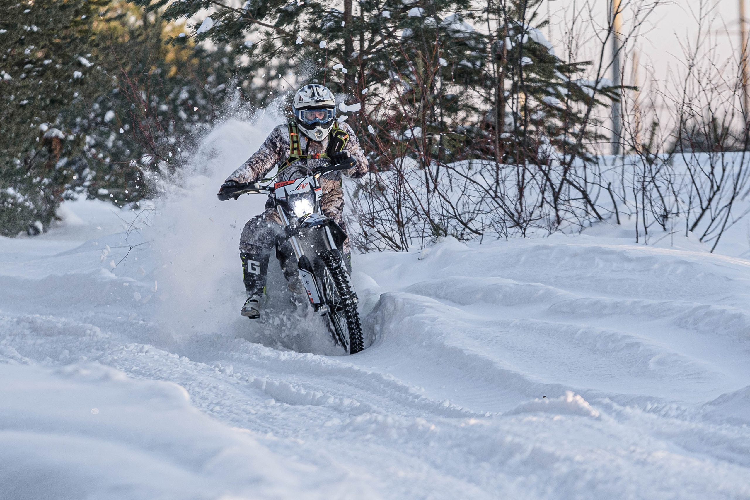 Дима. Зимний прохват. Мотофотограф в Нижнем Новгороде Динара Зуйкова