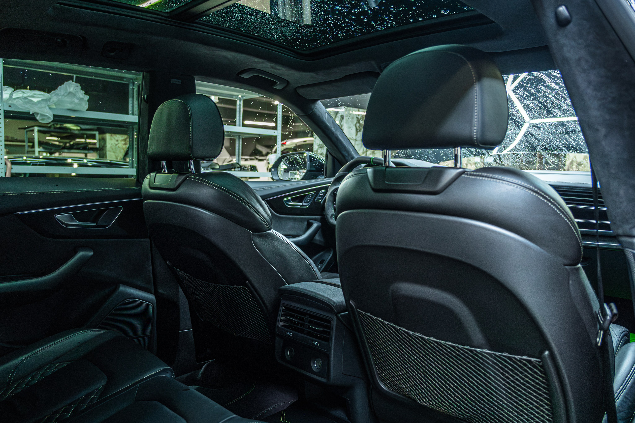 Audi Q8. Valya Fleks