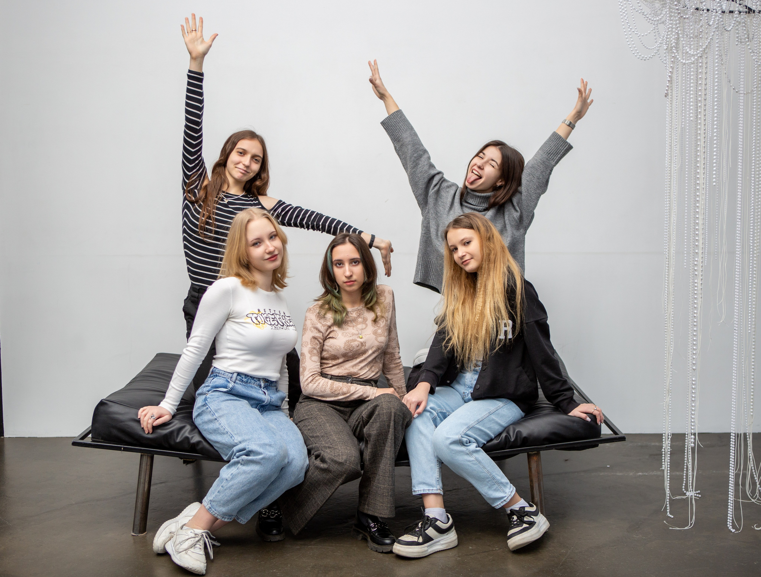 Фотостудия LOFT- зал ОКНА. Выпускные альбомы Воронеж от Веры Соколовой