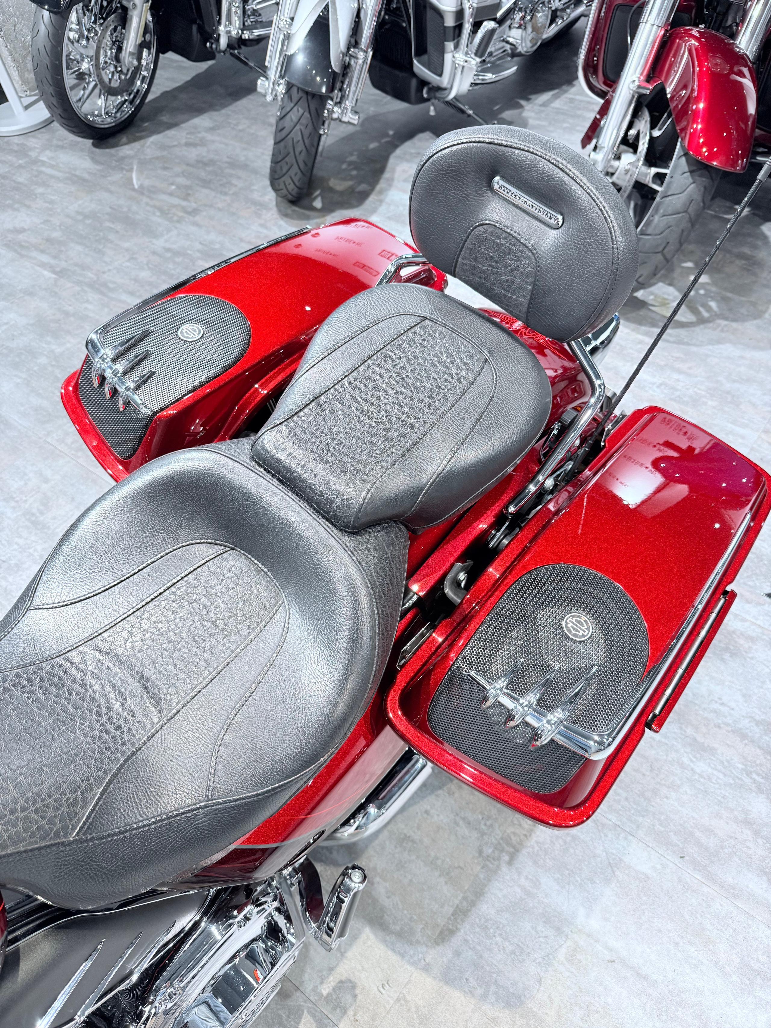 CVO Street Glide (Ruby Red). Hello Davidson, Москва. Только хорошие мотоциклы…