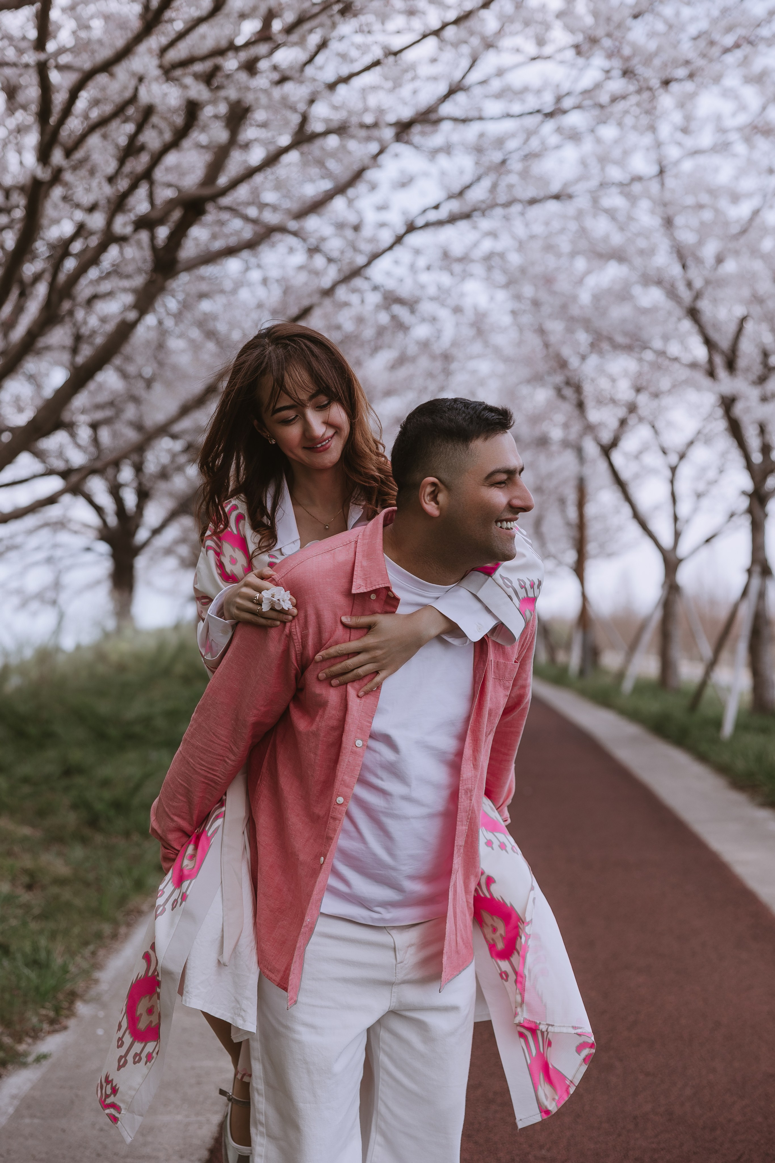 Романтическая прогулка в Пусане в сакуре. ВАШ ФОТОГРАФ В ПУСАНЕ (Южная Корея) Александра Ануфрий