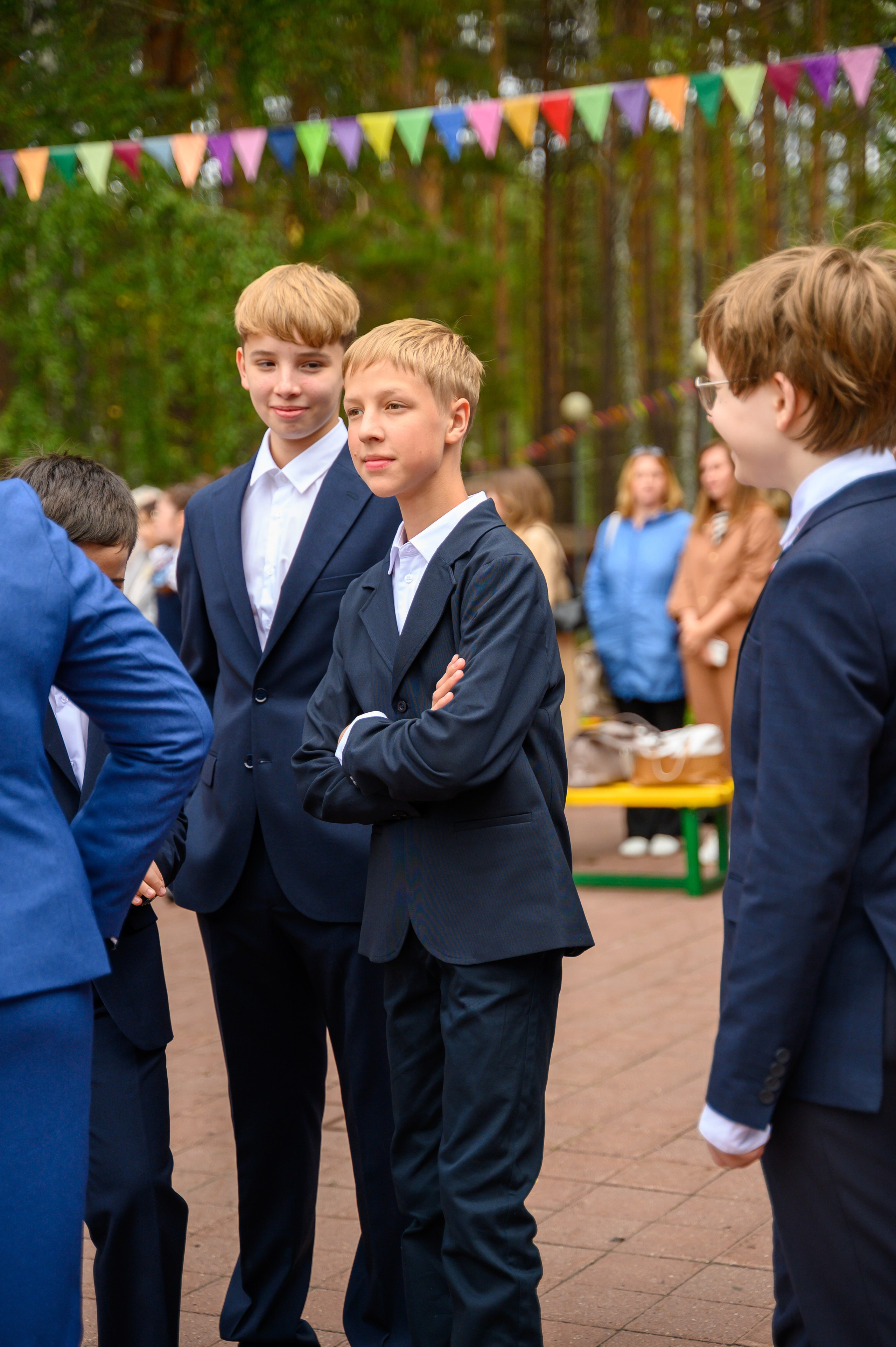 1 сентября линейка ФМШ. Фотограф новорожденных, семейный детский в Тюмени Татьяна Морозова