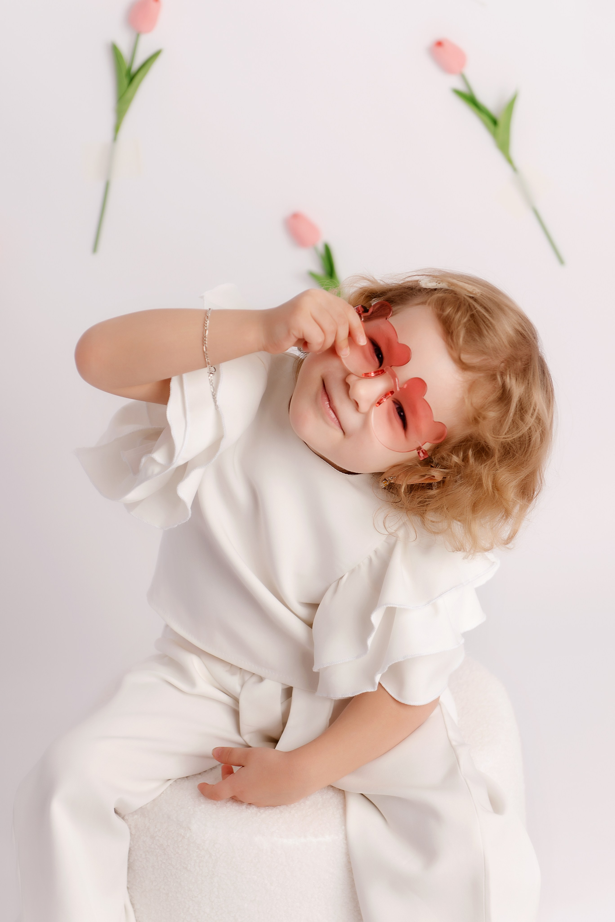 Съёмка с цветами Весенний проект. Детский фотограф в Долгопрудном и Москве