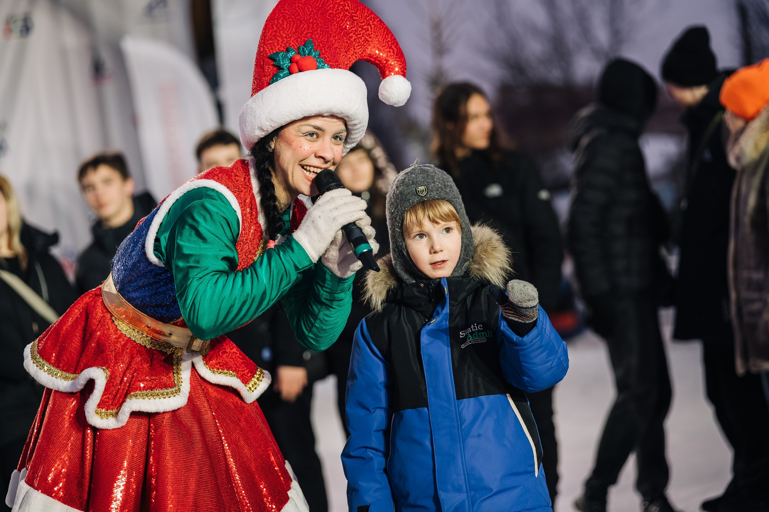 Награждение волонтерского корпуса 650-летия города Киров. Репортажный фотограф в Кирове Александр Лутошкин