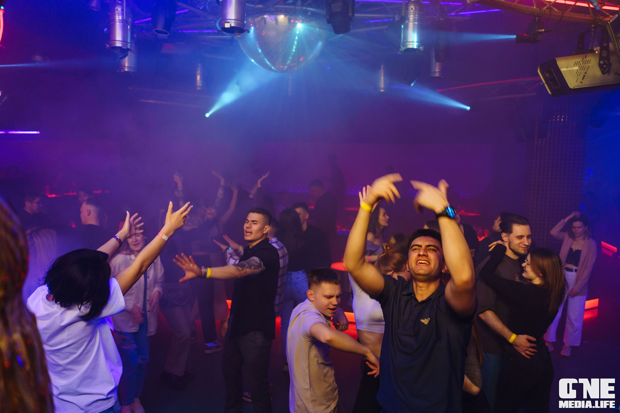 Фоторепортаж из РК Планета. One Media Life: фоторепортажи, фотоотчеты с мероприятий и заведений