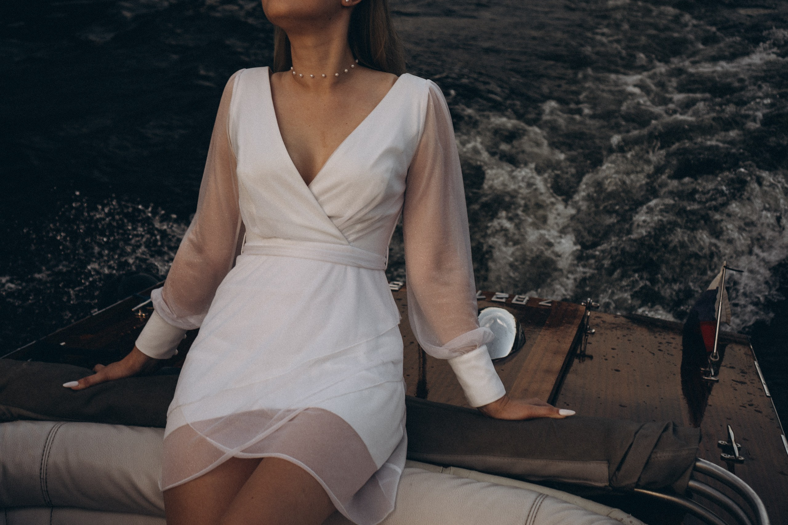 СВАДЕНБНАЯ СЬЕМКА НА КАТЕРЕ ПО КАНАЛАМ САНКТ-ПЕТЕРБУРГА И В АКВАТОРИИ НЕВЫ. Профессиональный фотограф, Санкт-Петербург — Виктория Богомолова