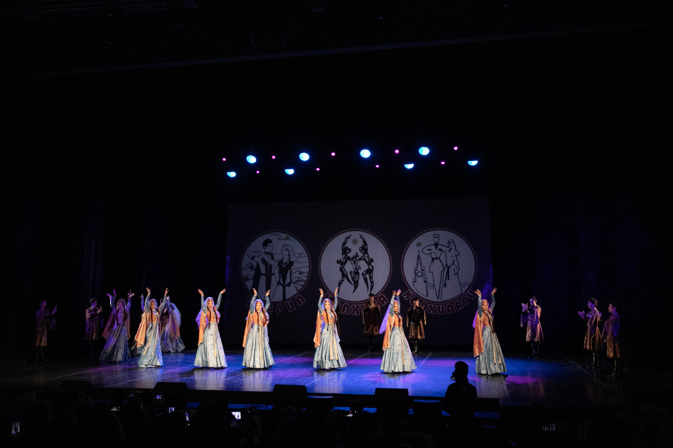 Концерт, грузинские танцы. Art photographer Nino