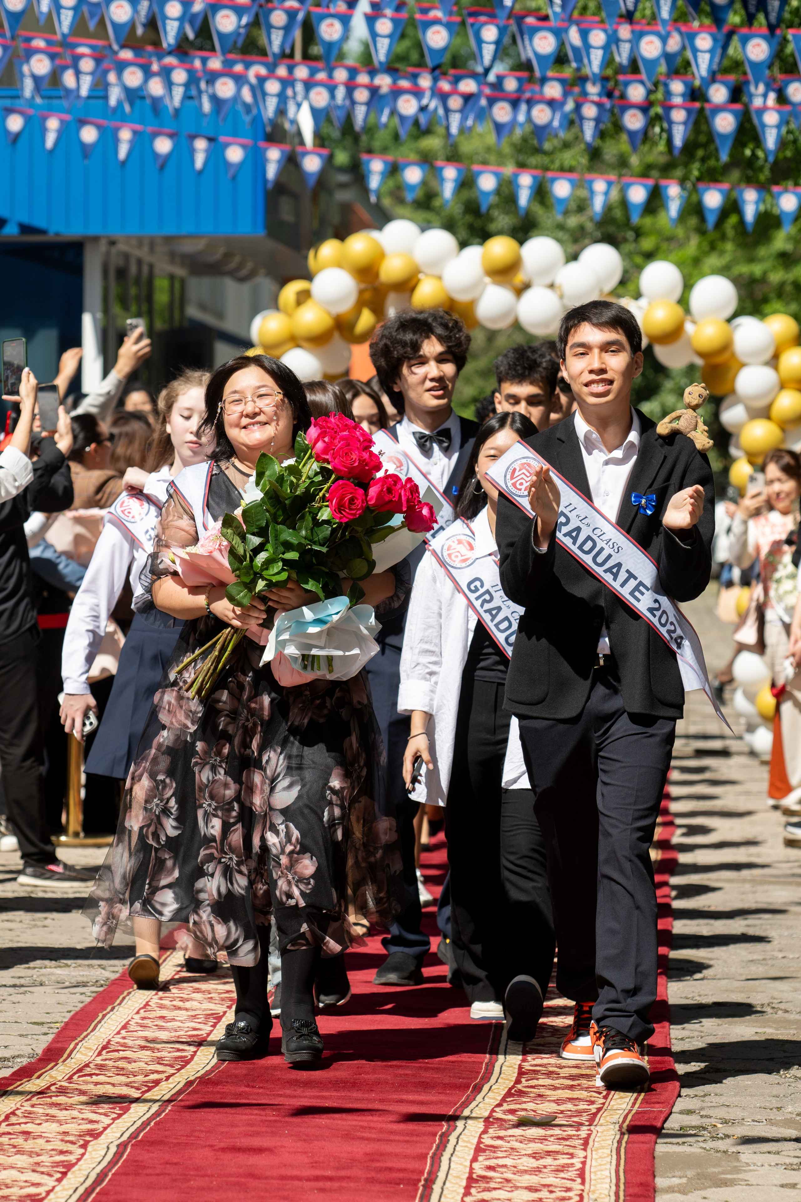 Вручениe | Линейка. Фото и видеосъемка в Алматы