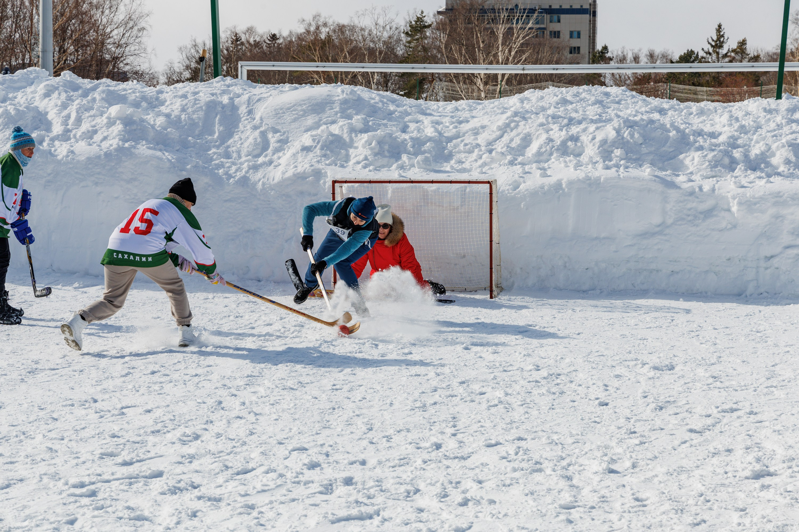 XIII чемпионат  по «ХОККЕЮ В ВАЛЕНКАХ». Свадебный, семейный и репортажный фотограф в Южно-Сахалинске Артур Петросян