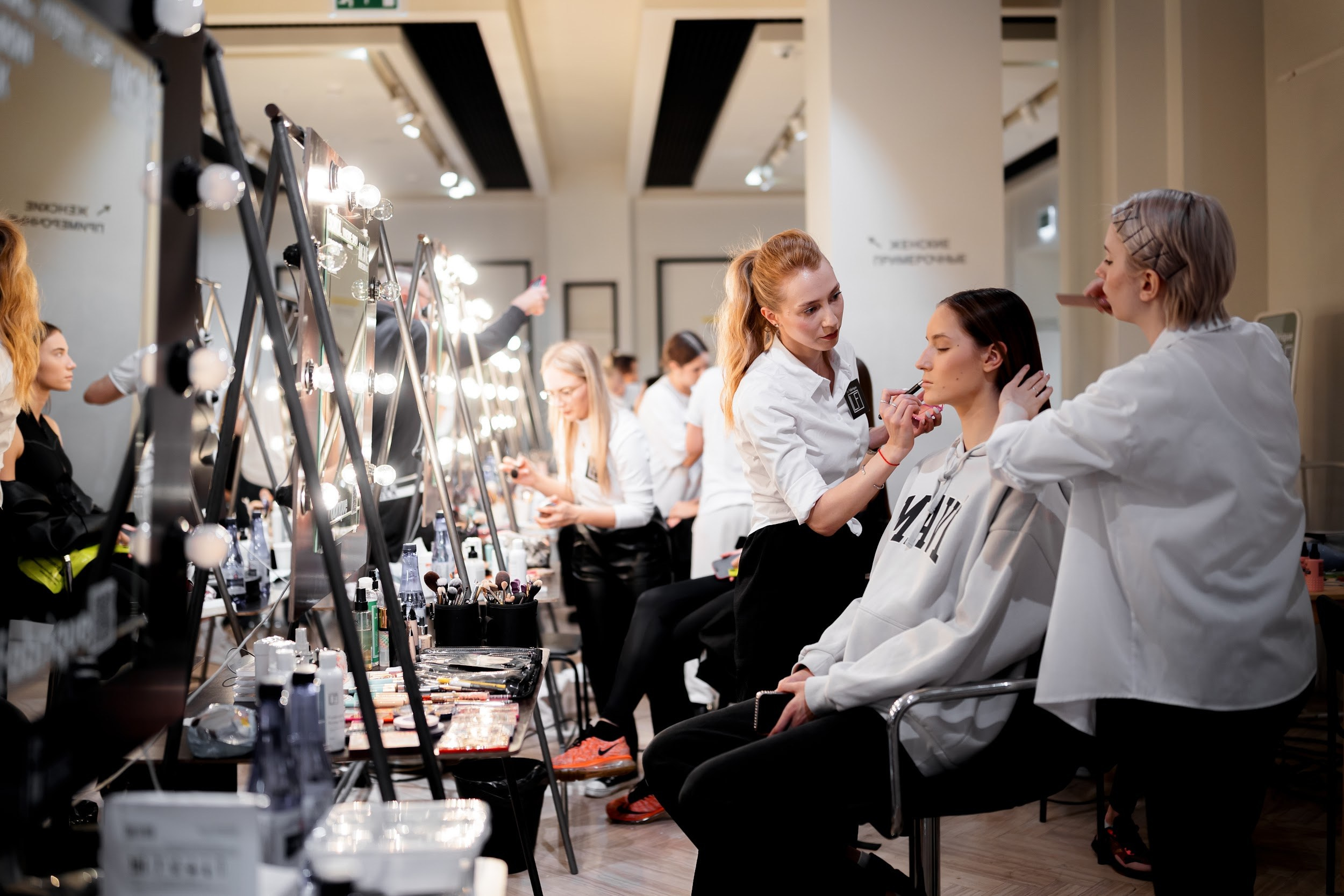 Sokol Fashion Week 2023. Kirillova Studio — мастерская декора и событий Юли Кирилловой