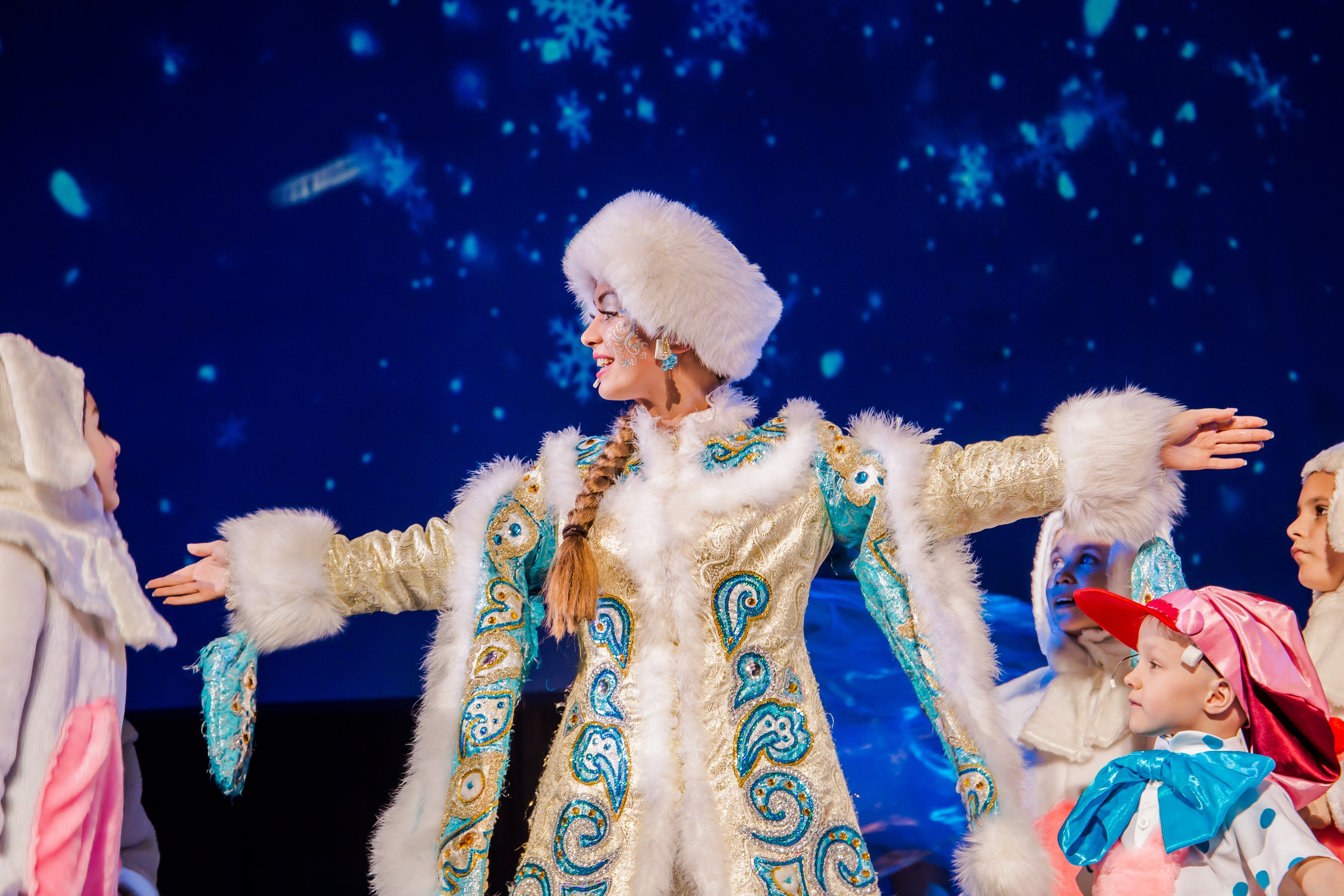 Репортаж — детская елка в БКЗ. Свадебный и семейный фотограф в Санкт-Петербурге Макеева Наталья