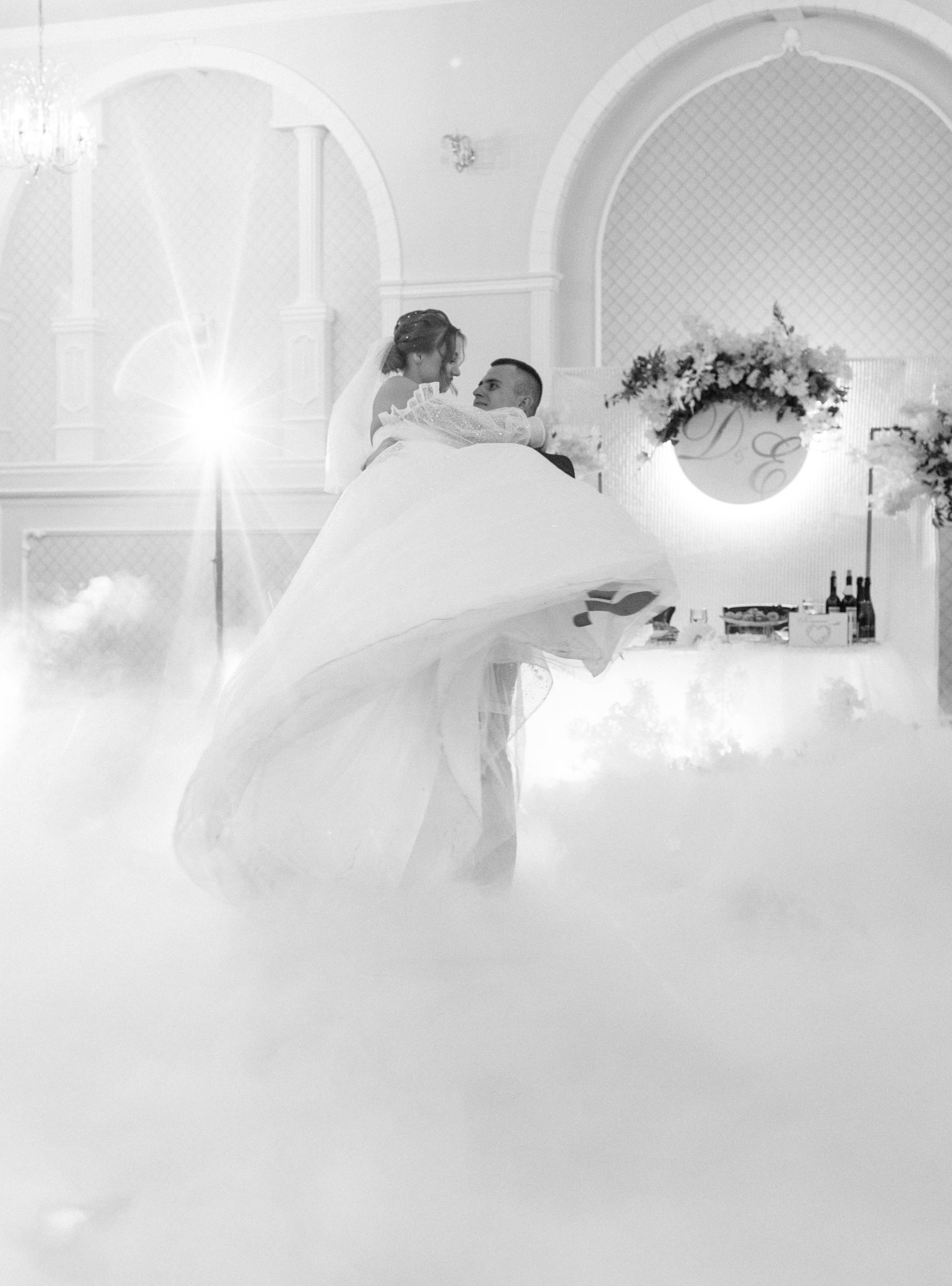 Елена и Данил. ФОТОГРАФ ~ Виктория Ивченко ~ Старый Оскол